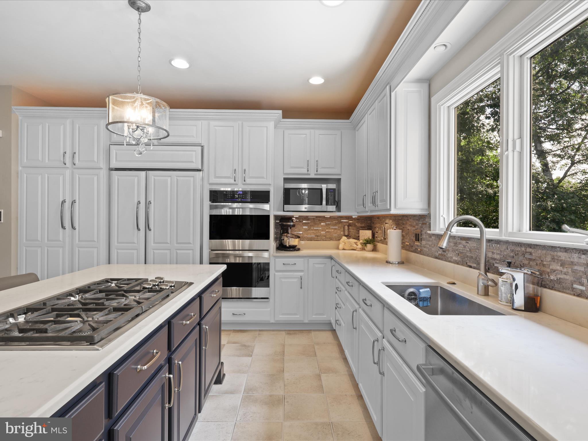 RESTON - Residential