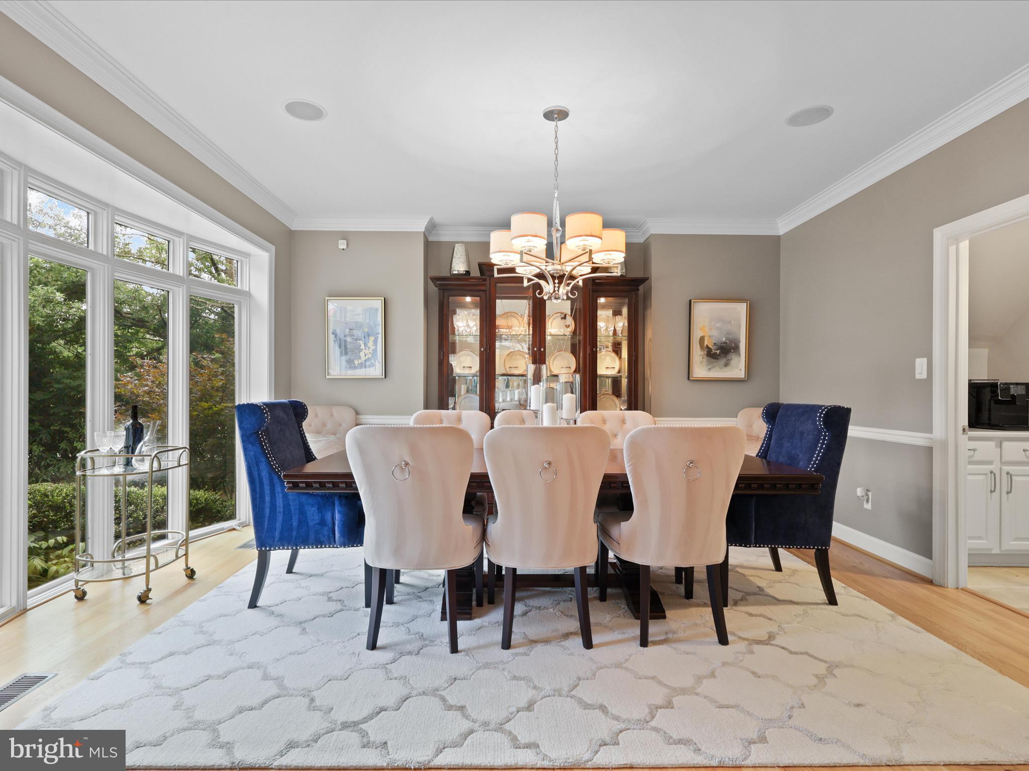 RESTON - Residential