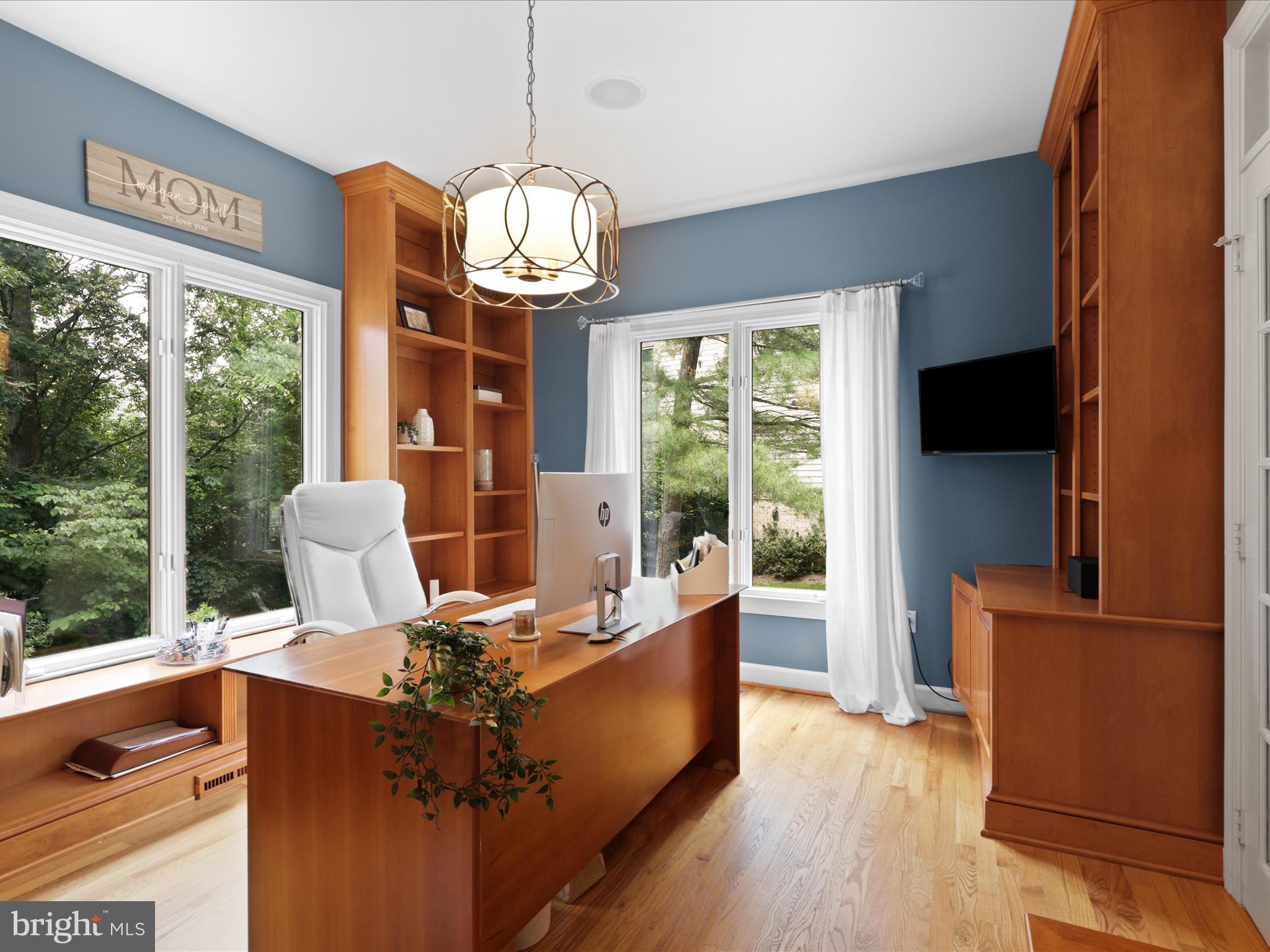 RESTON - Residential