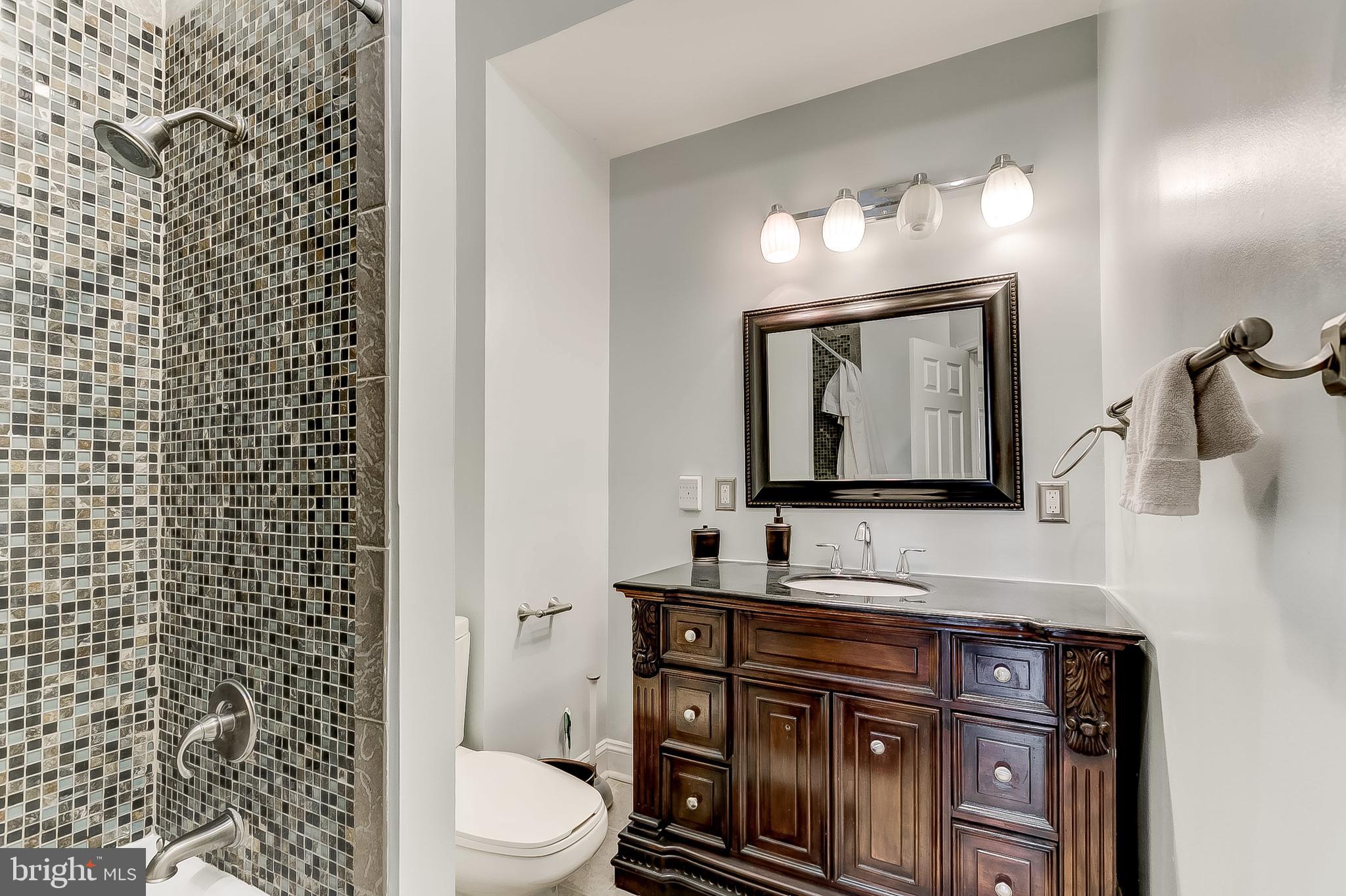 FEDERAL HILL HISTORIC DISTRICT - Residential Lease