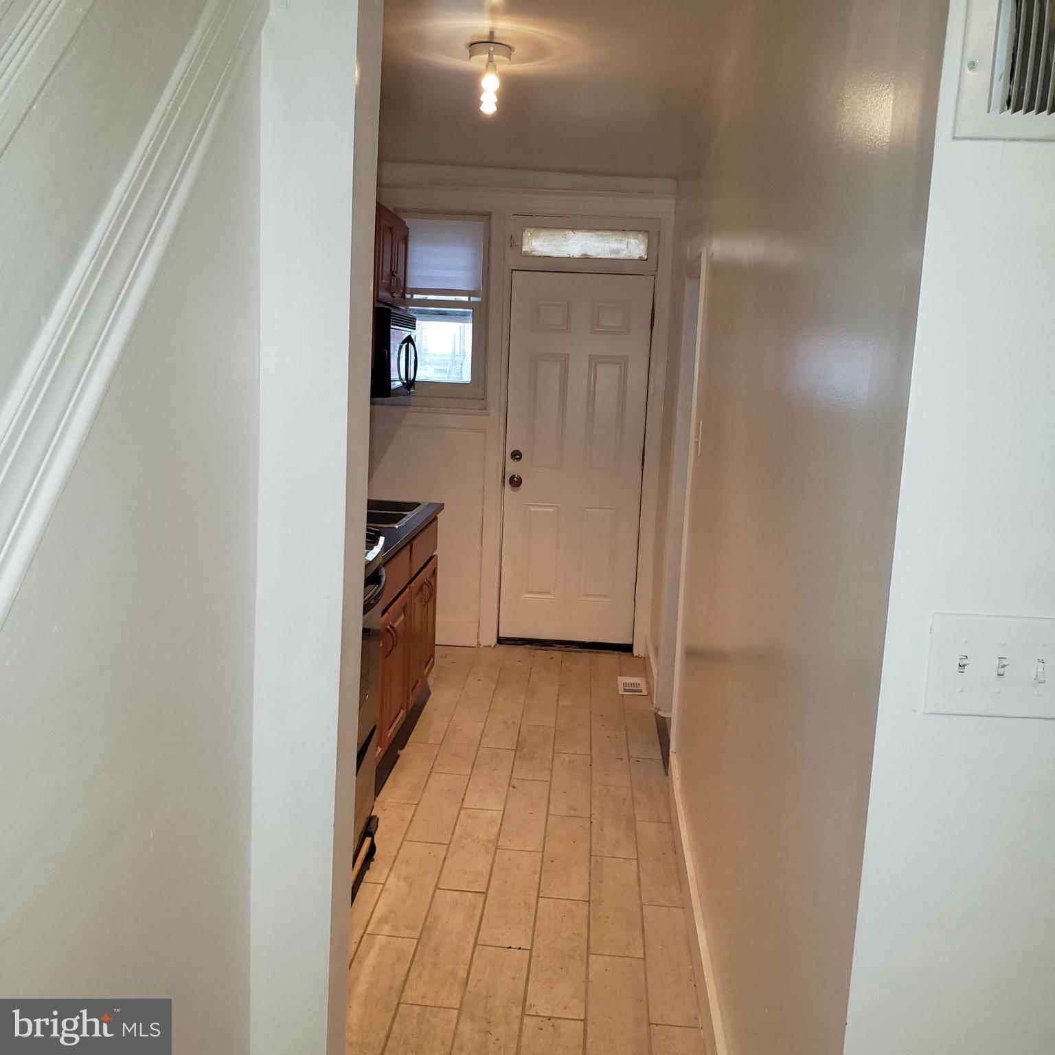 FOUR BY FOUR - Residential