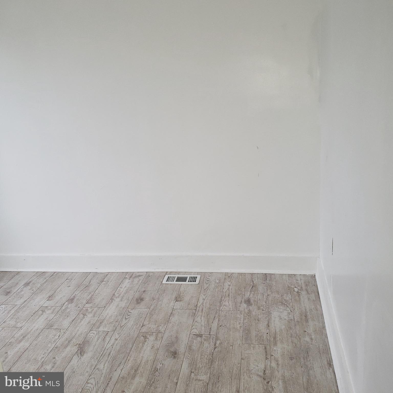 FOUR BY FOUR - Residential