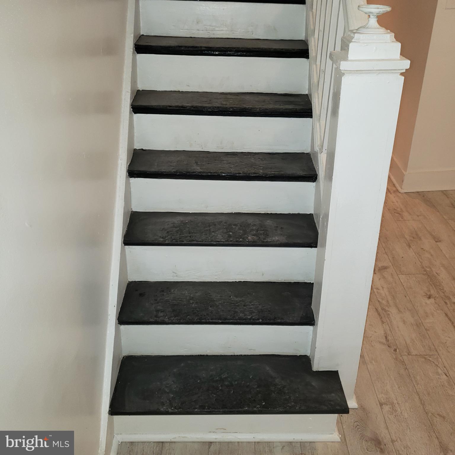 FOUR BY FOUR - Residential