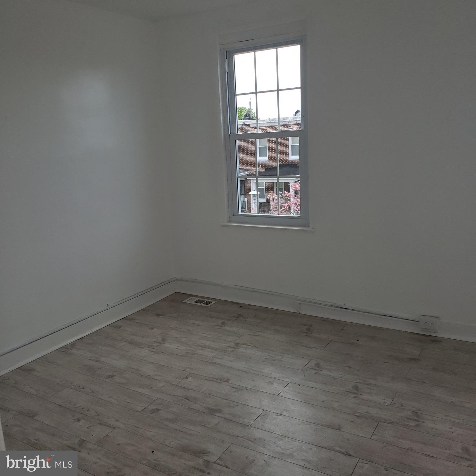 FOUR BY FOUR - Residential