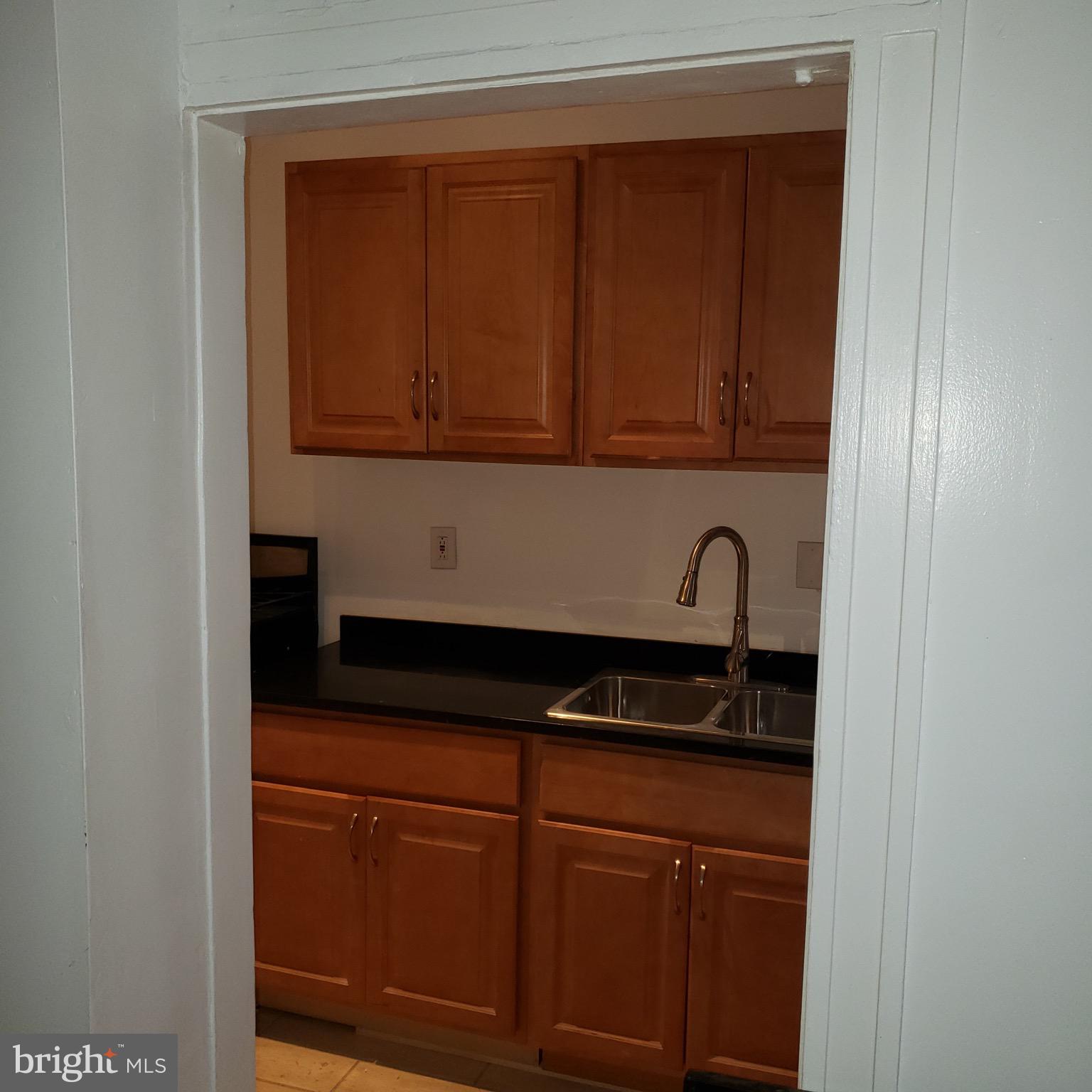 FOUR BY FOUR - Residential