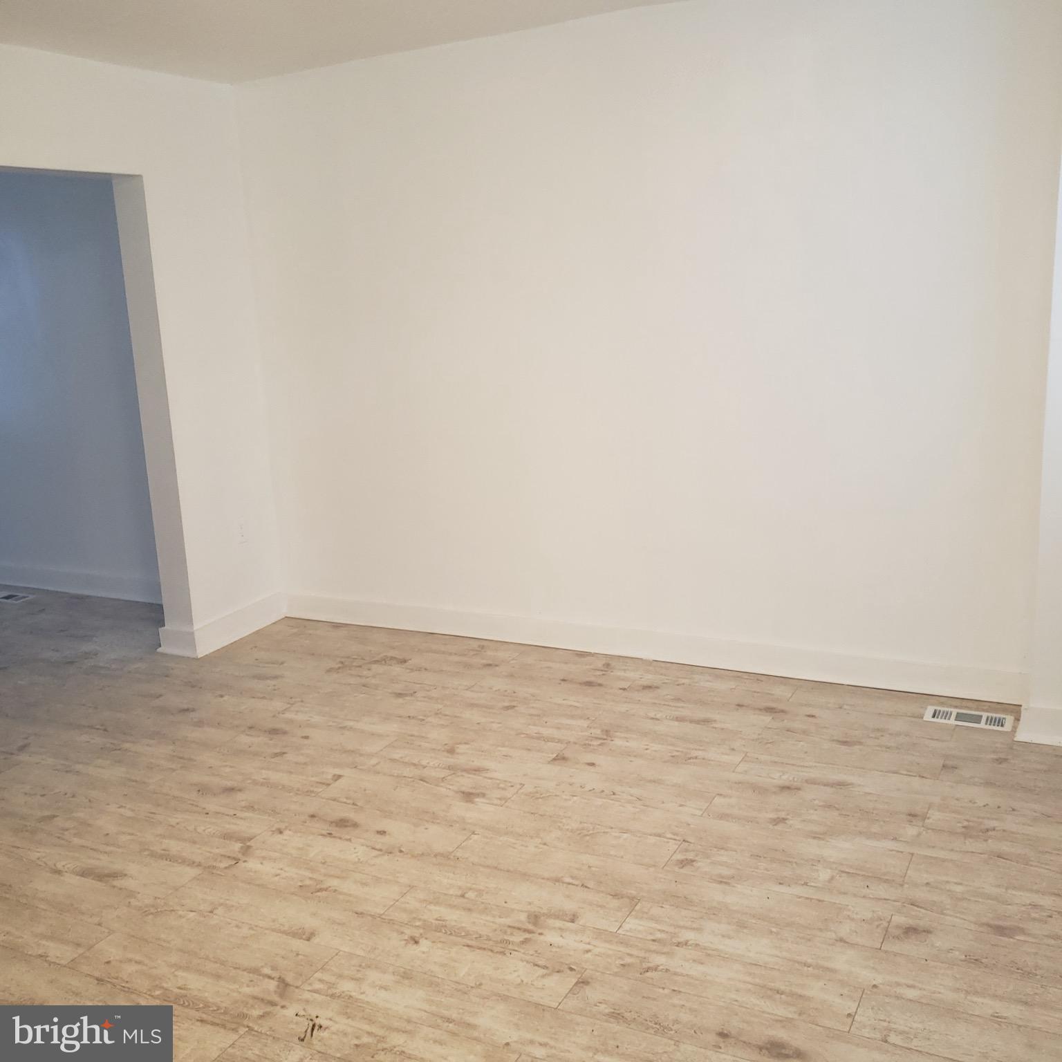 FOUR BY FOUR - Residential