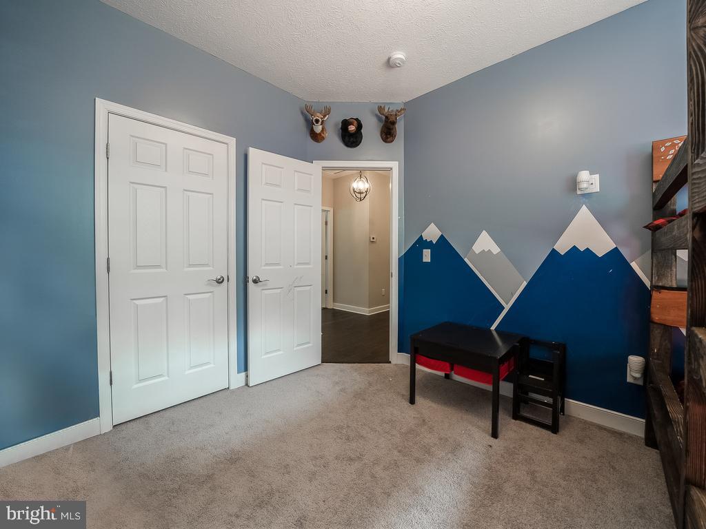 LAKE LAND OR - Residential