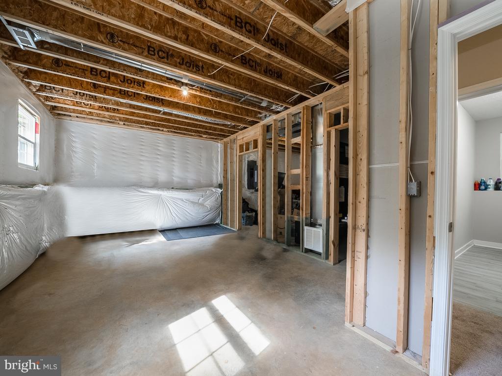 LAKE LAND OR - Residential