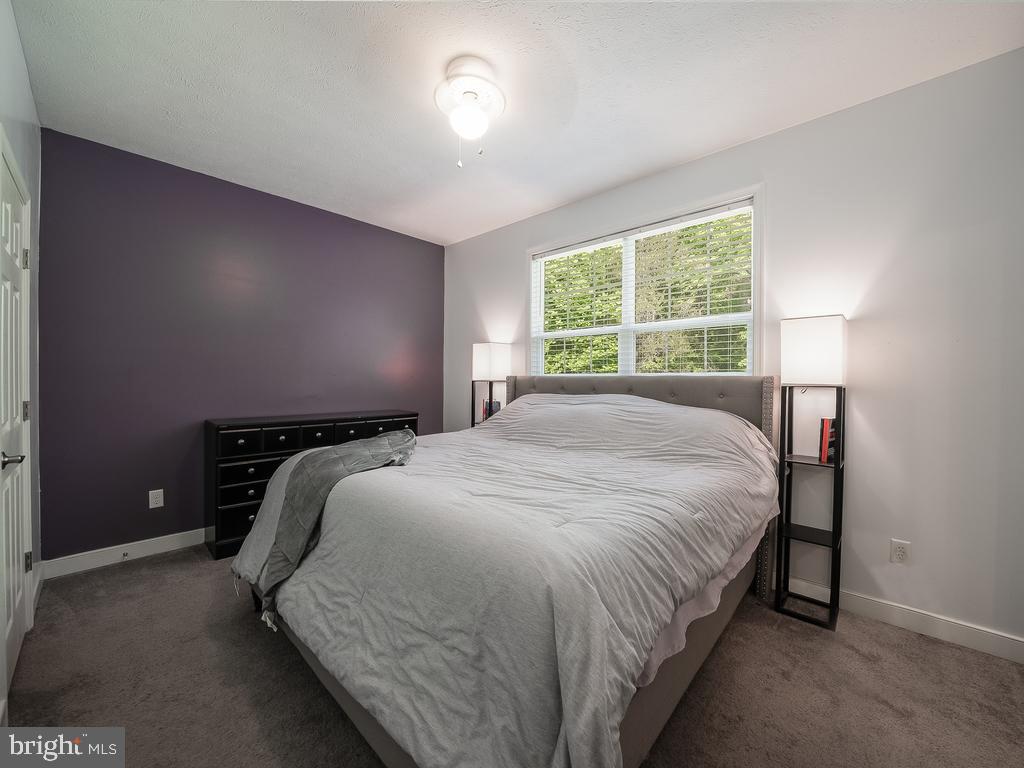 LAKE LAND OR - Residential