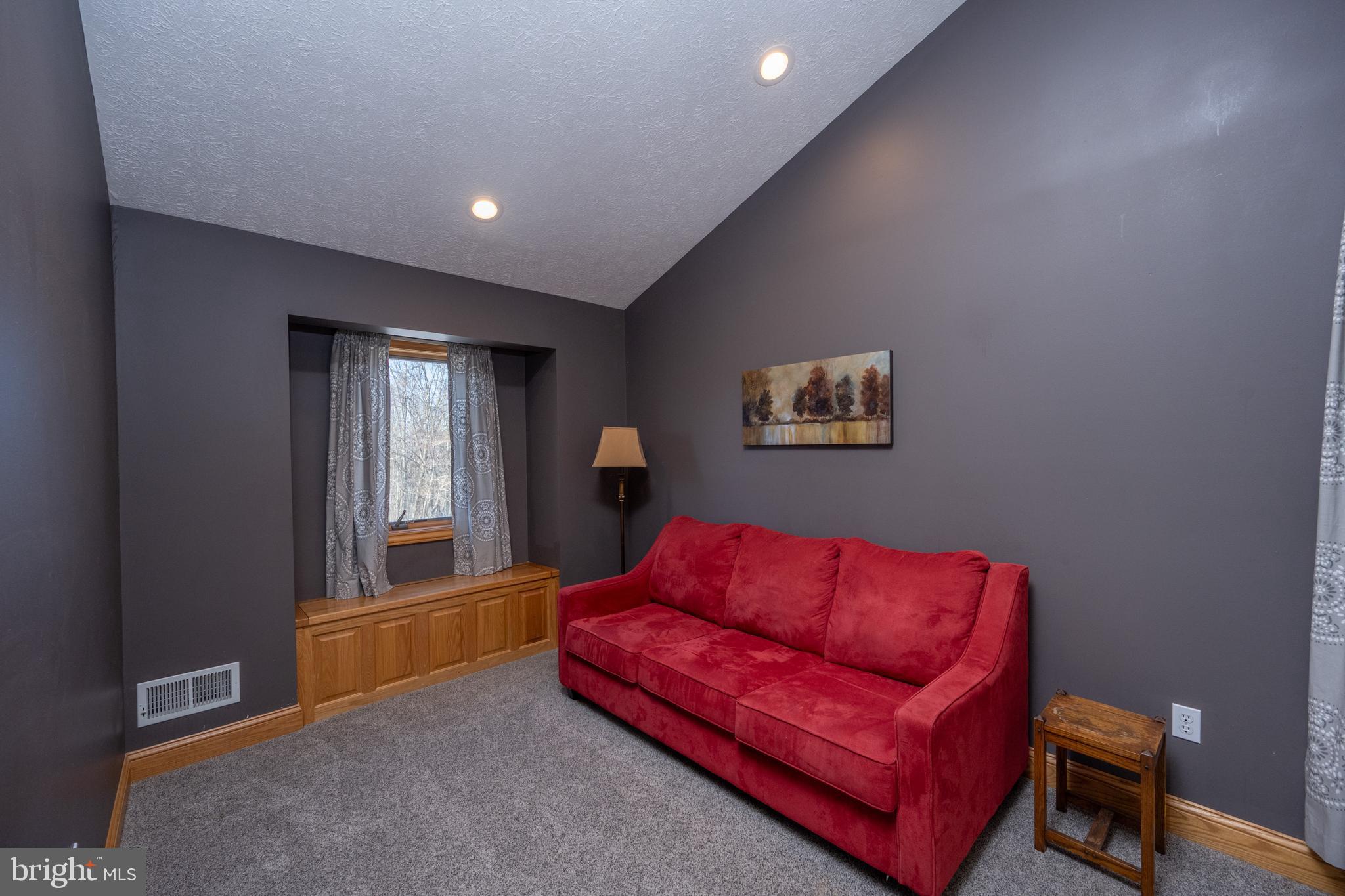 THE PINNACLE - Residential