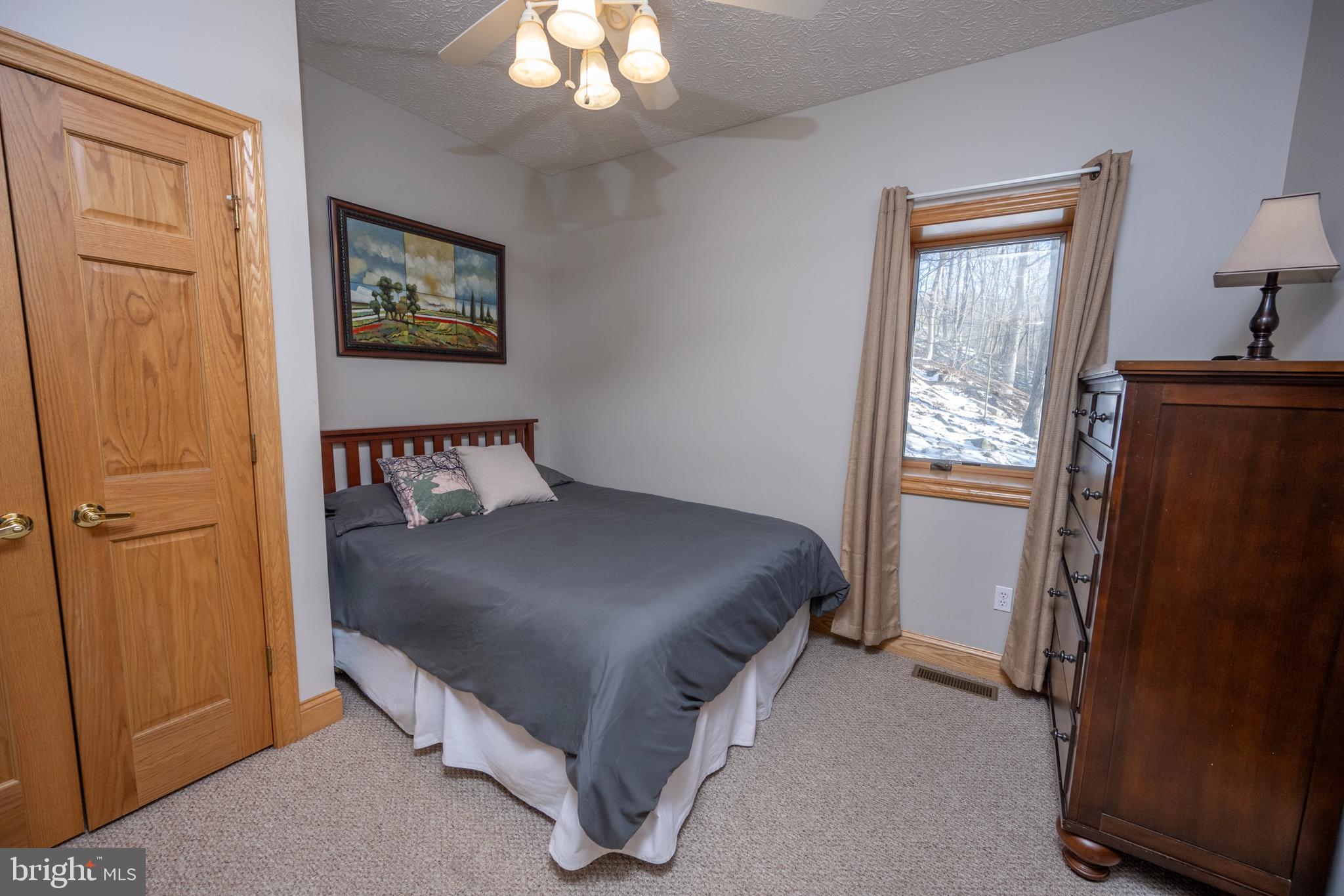 THE PINNACLE - Residential