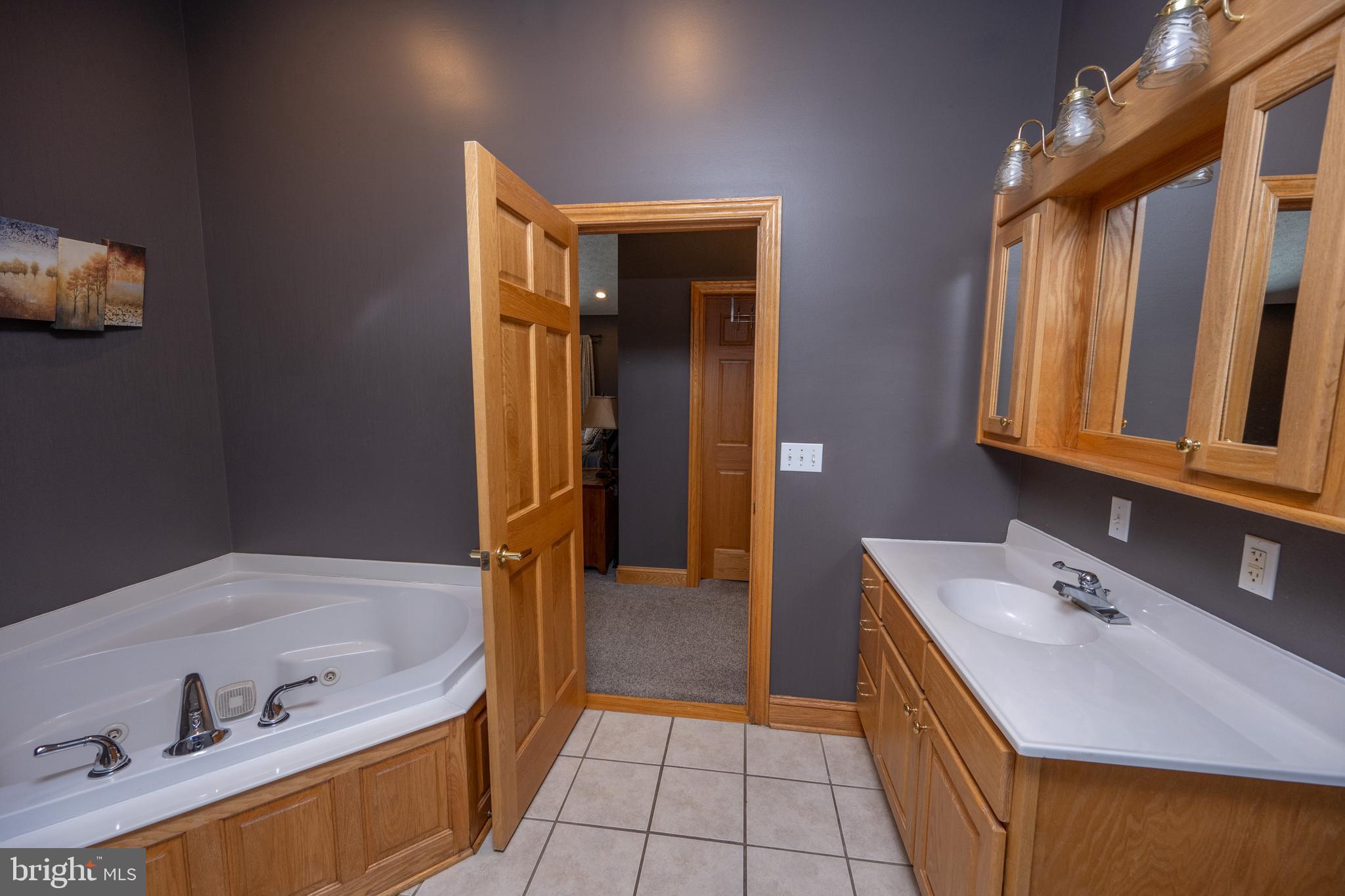 THE PINNACLE - Residential