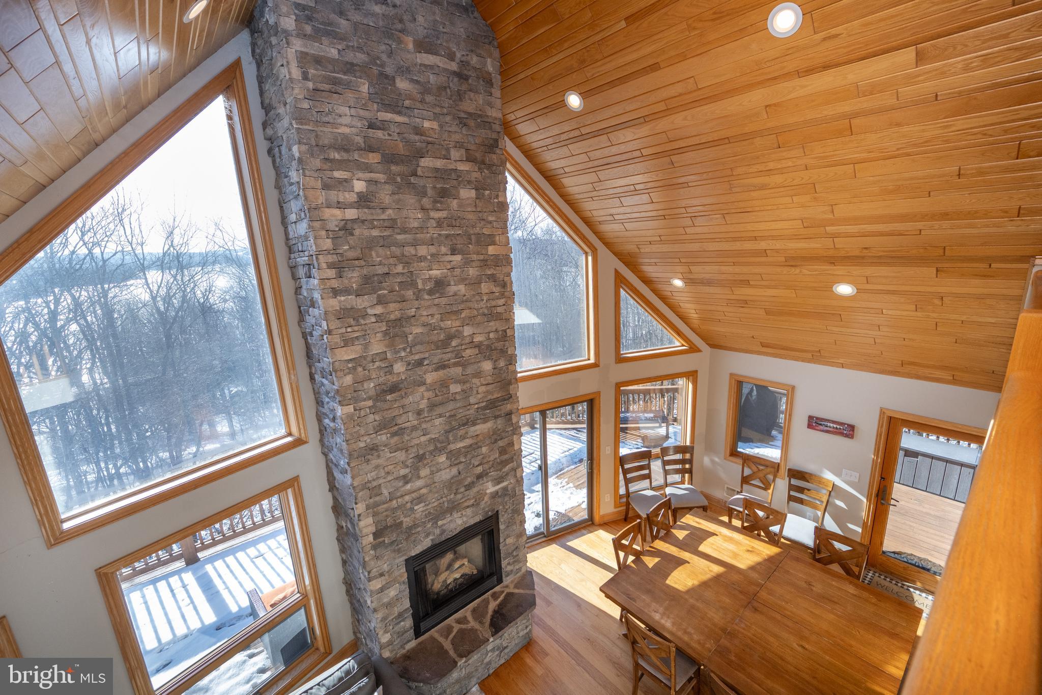 THE PINNACLE - Residential