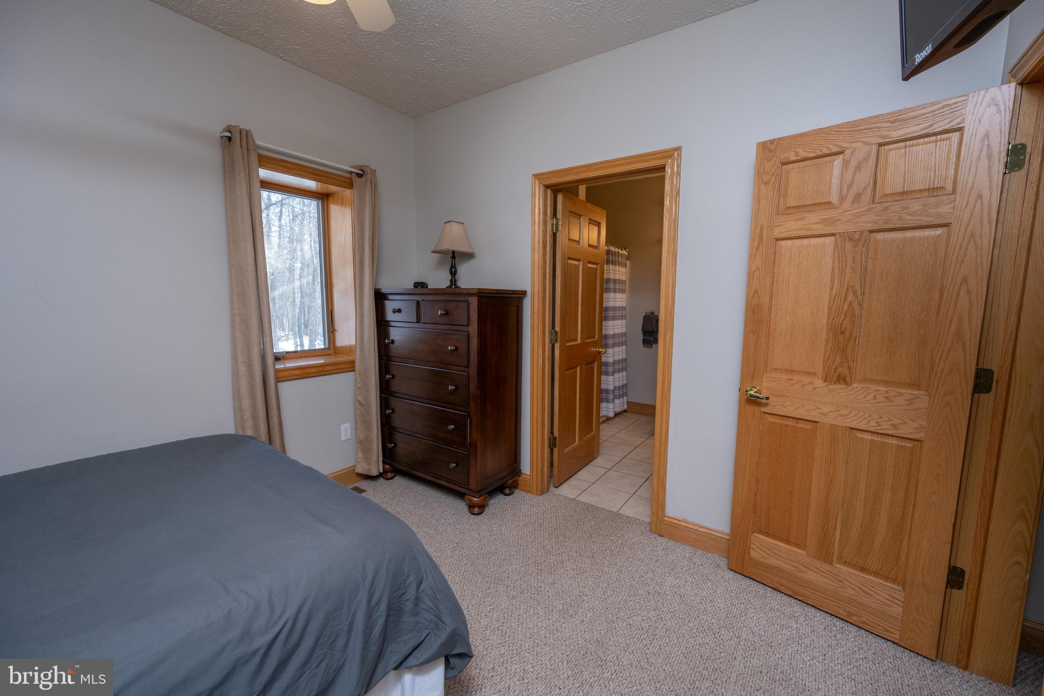 THE PINNACLE - Residential