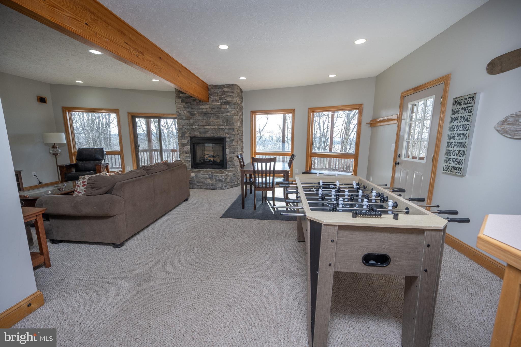 THE PINNACLE - Residential