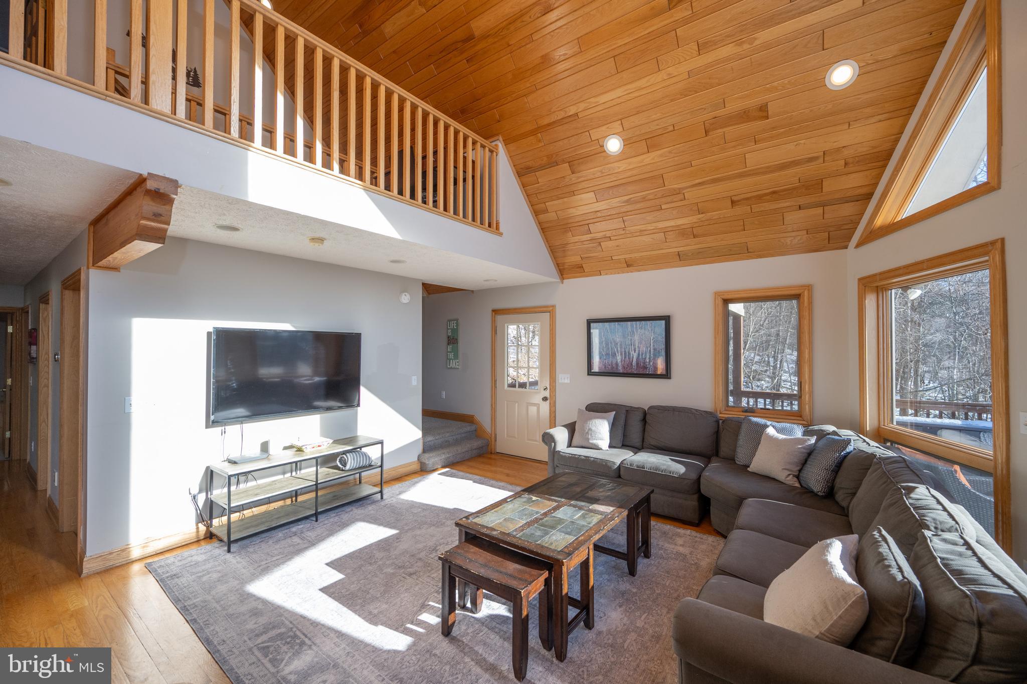 THE PINNACLE - Residential