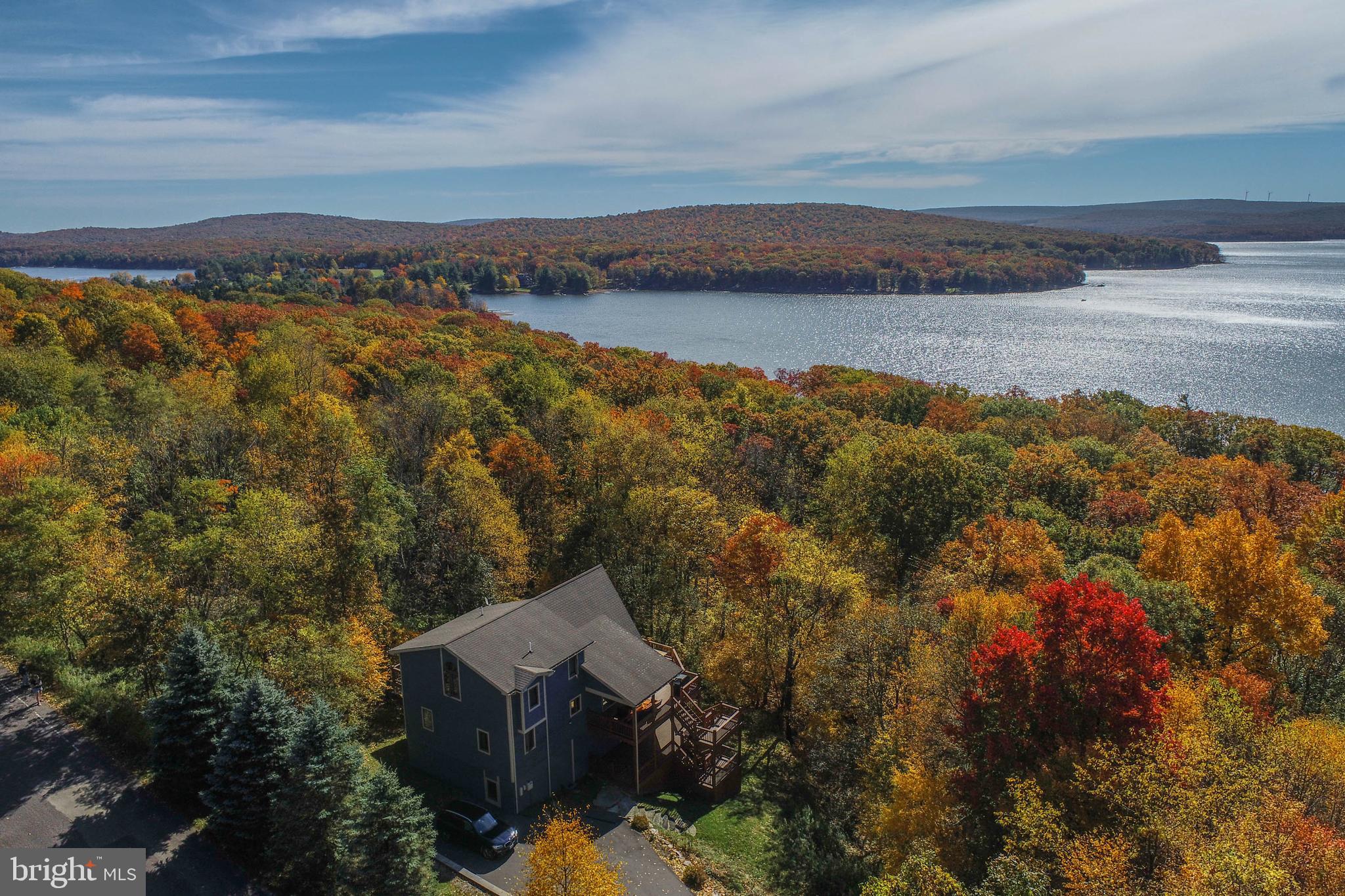 THE PINNACLE - Residential