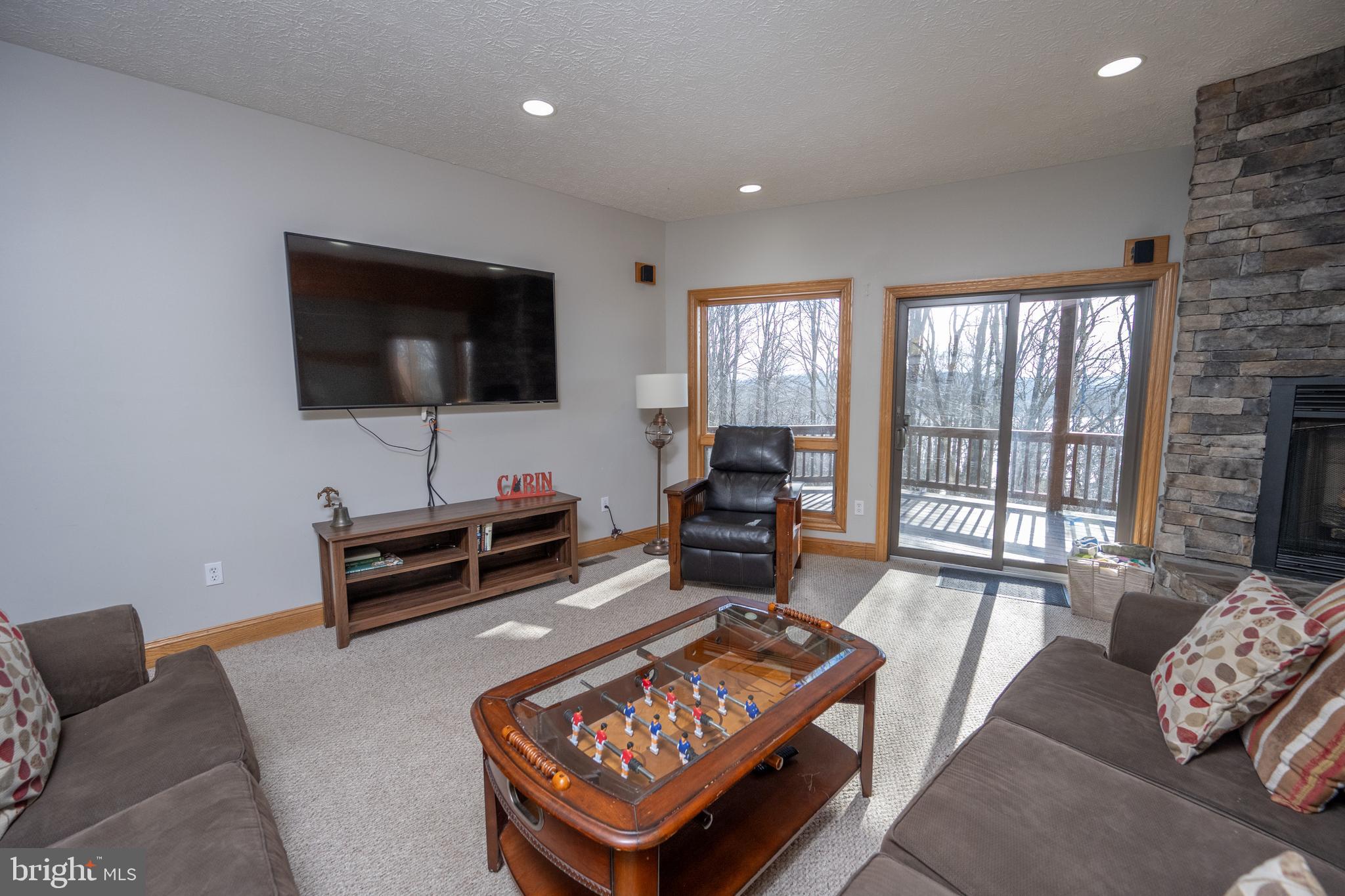 THE PINNACLE - Residential