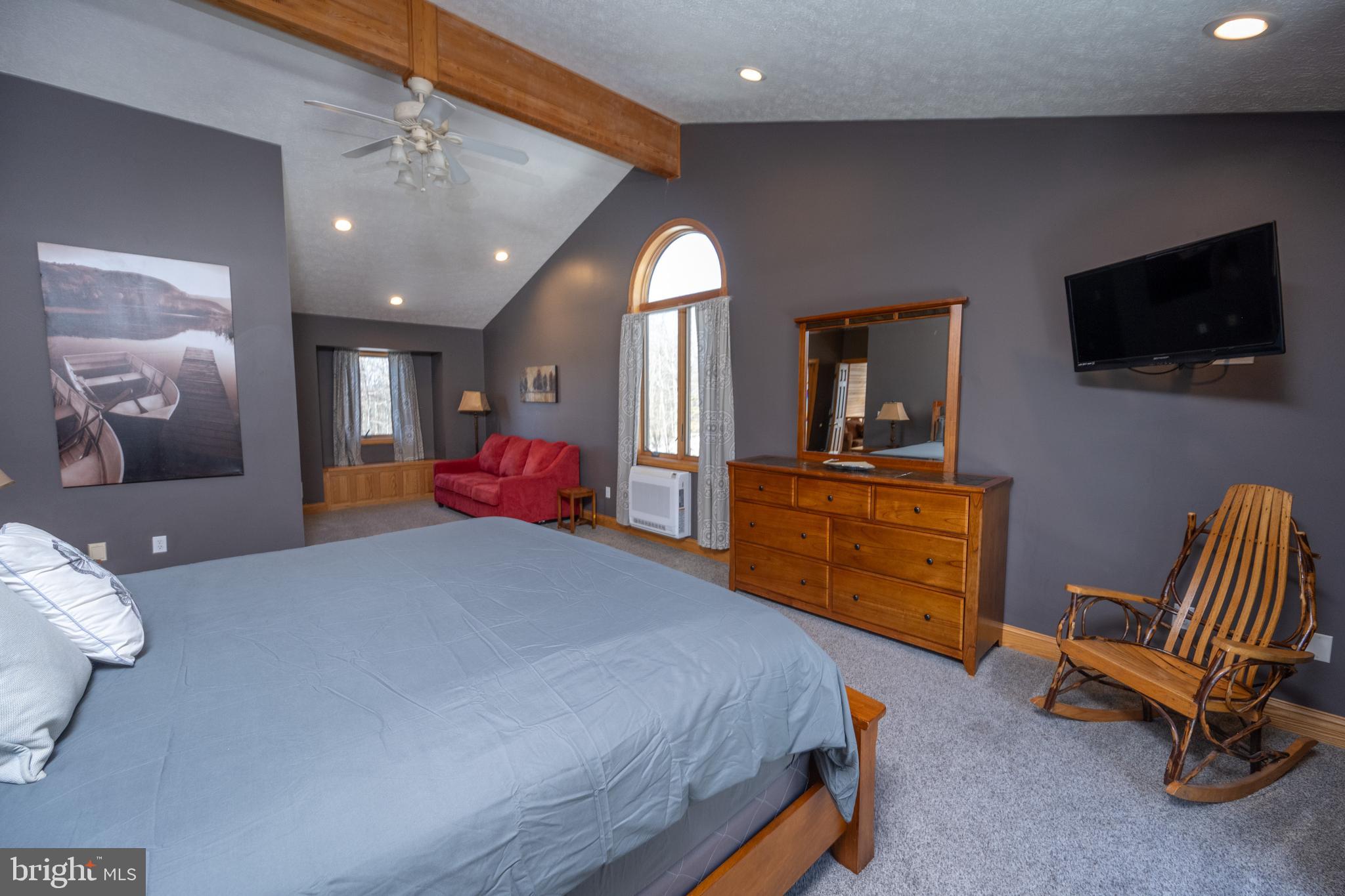 THE PINNACLE - Residential