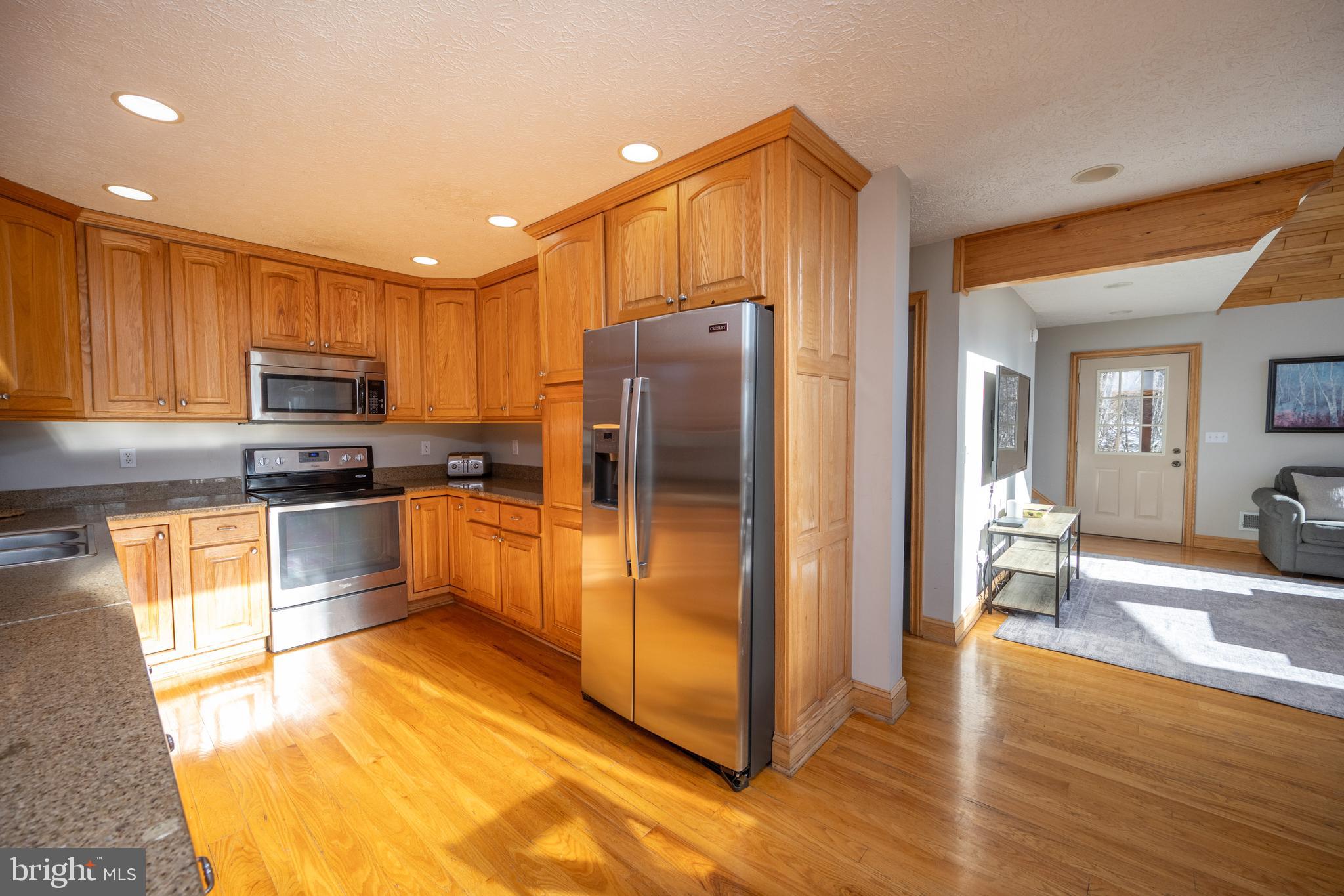 THE PINNACLE - Residential