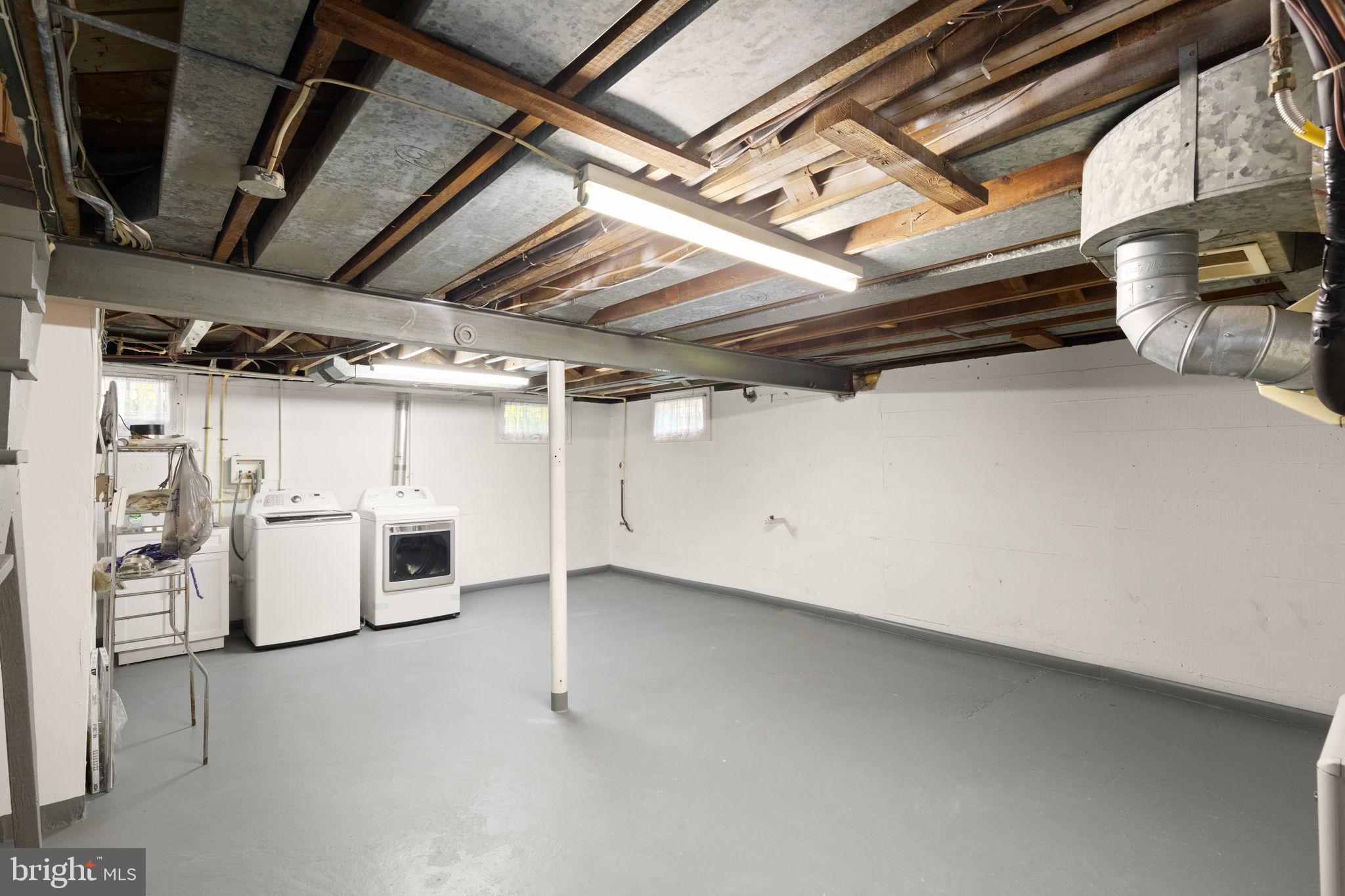 LAURAVILLE HISTORIC DISTRICT - Residential