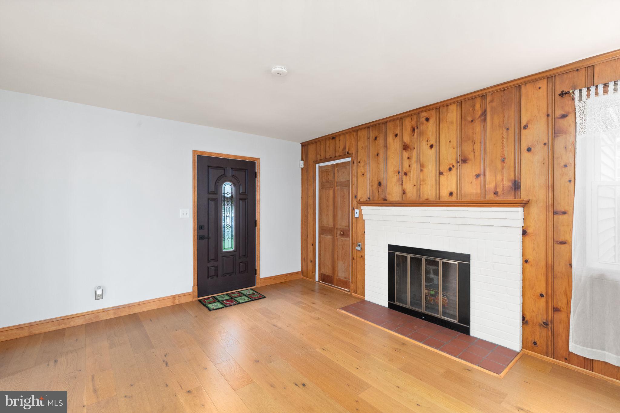 LAURAVILLE HISTORIC DISTRICT - Residential