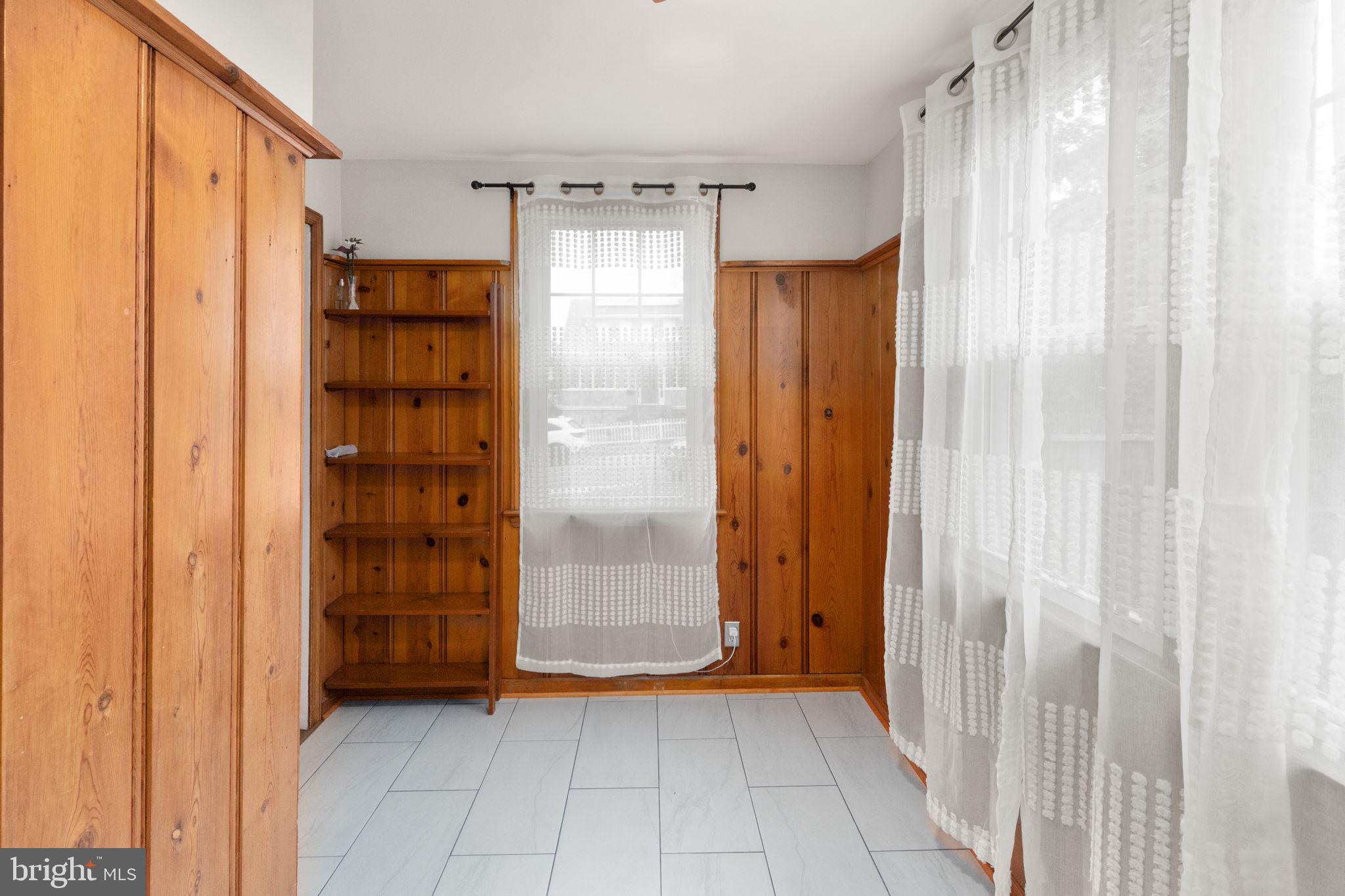 LAURAVILLE HISTORIC DISTRICT - Residential