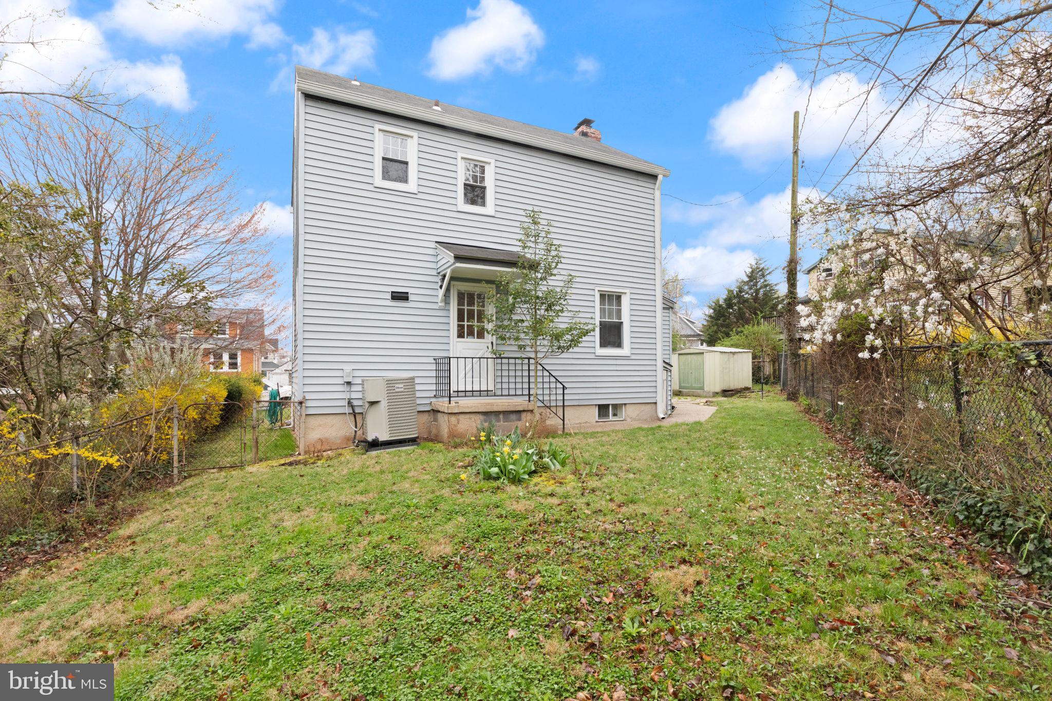 LAURAVILLE HISTORIC DISTRICT - Residential