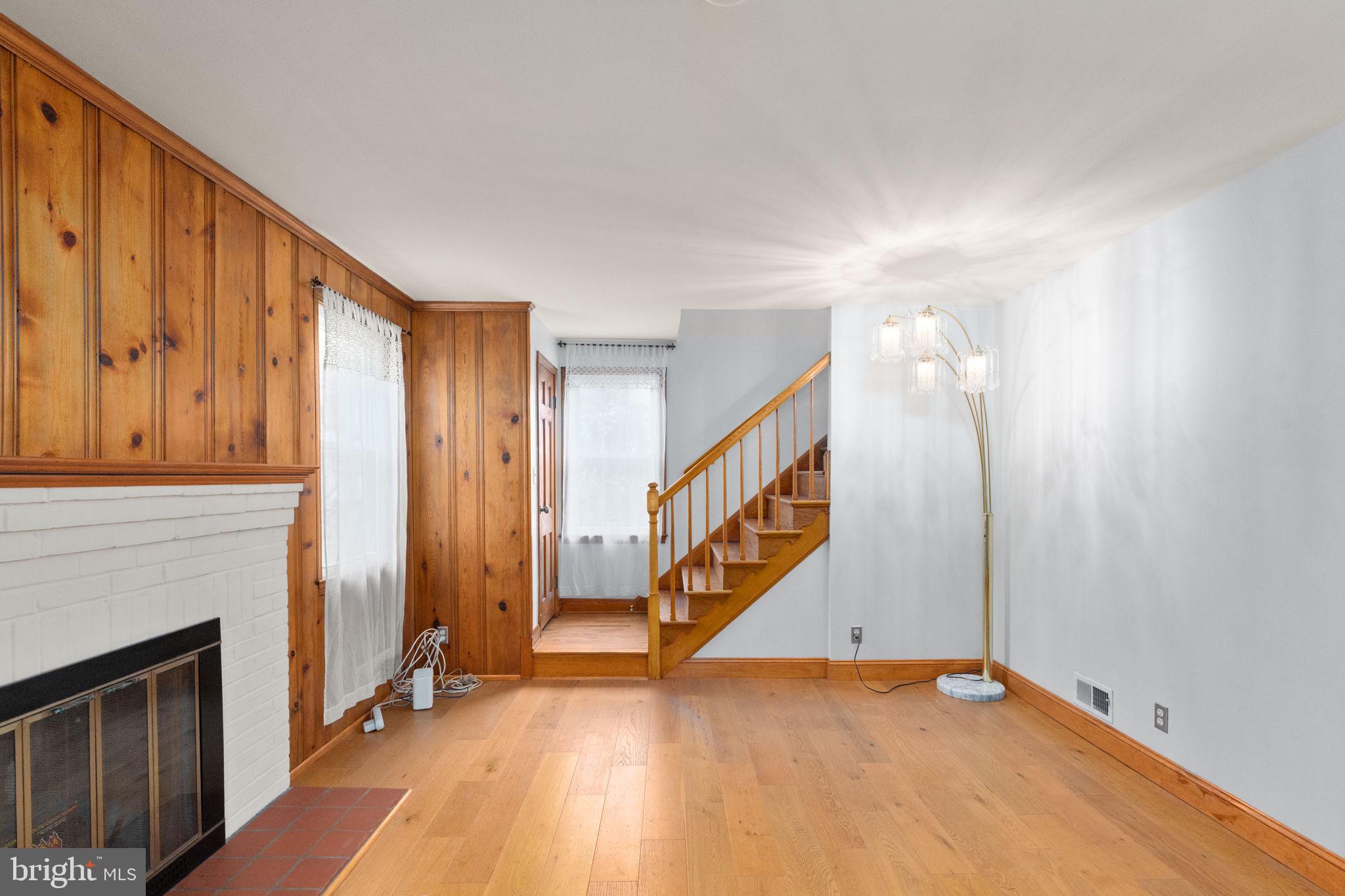 LAURAVILLE HISTORIC DISTRICT - Residential