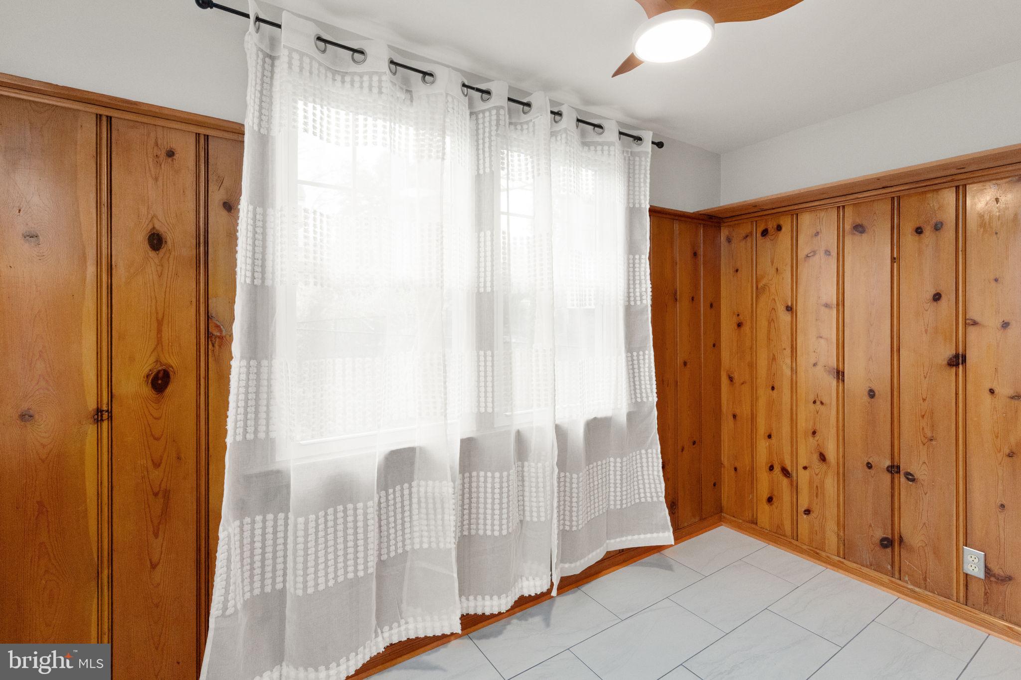 LAURAVILLE HISTORIC DISTRICT - Residential