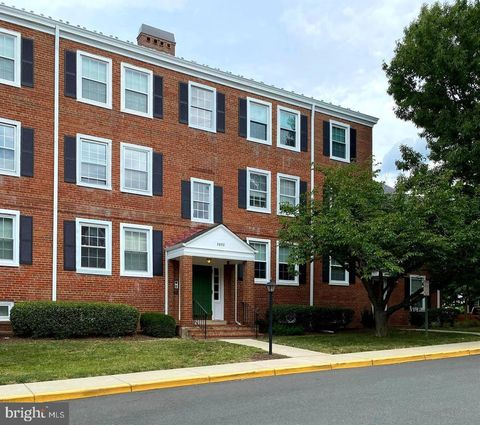2852 S BUCHANAN STREET B2 ARLINGTON VA 22206