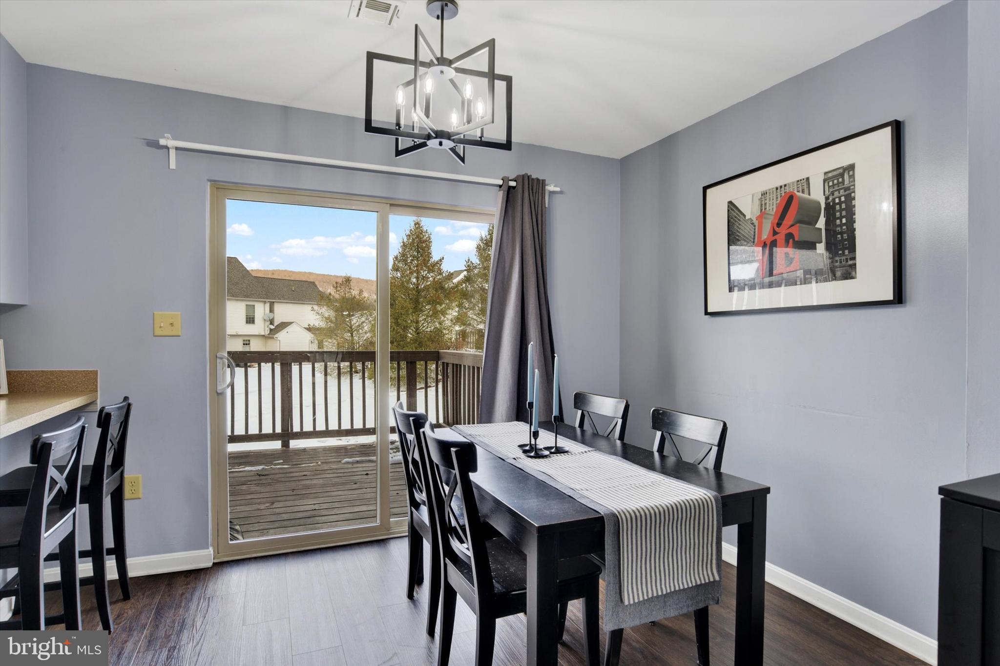 SADDLE RIDGE - Residential