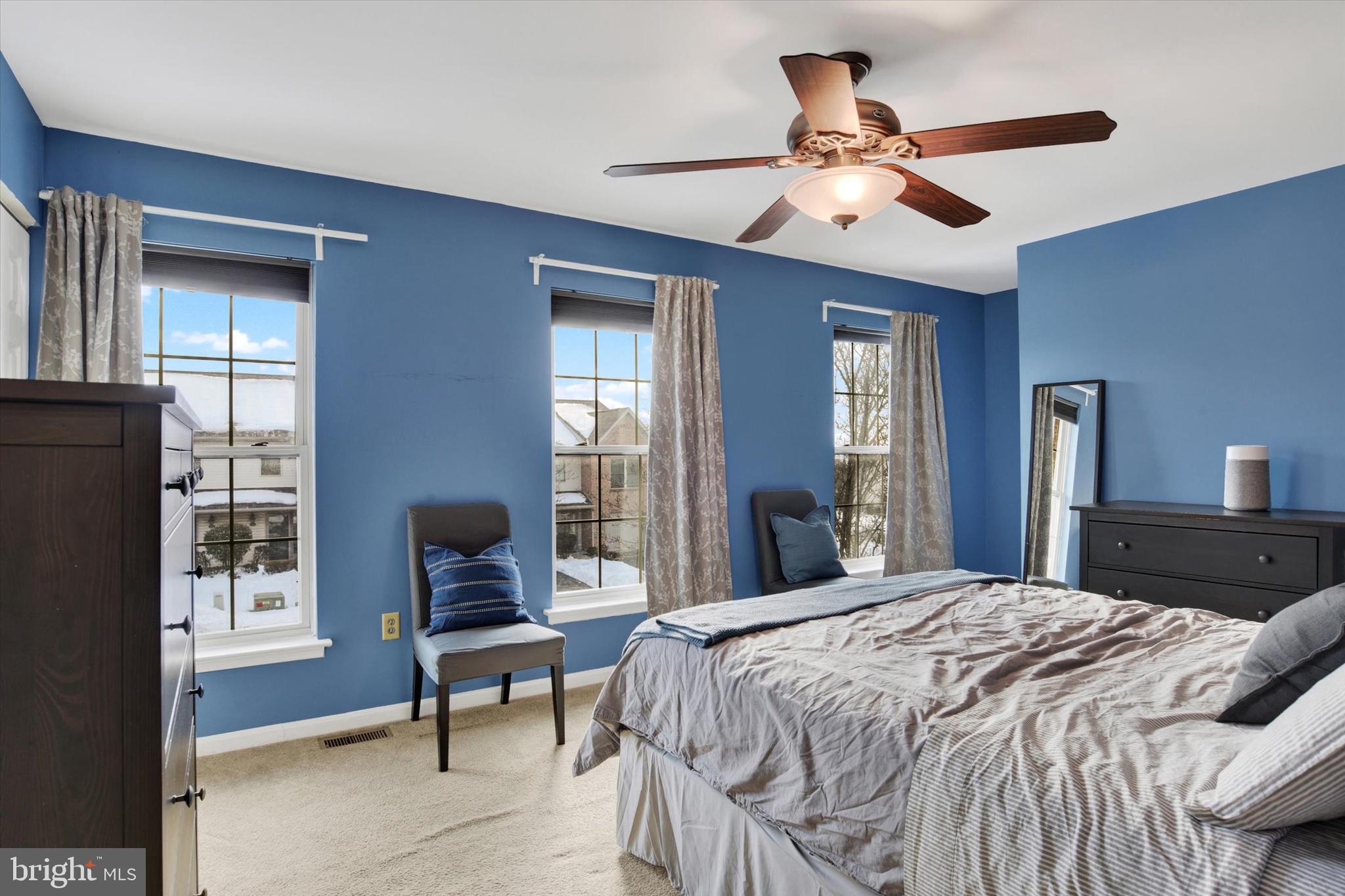 SADDLE RIDGE - Residential