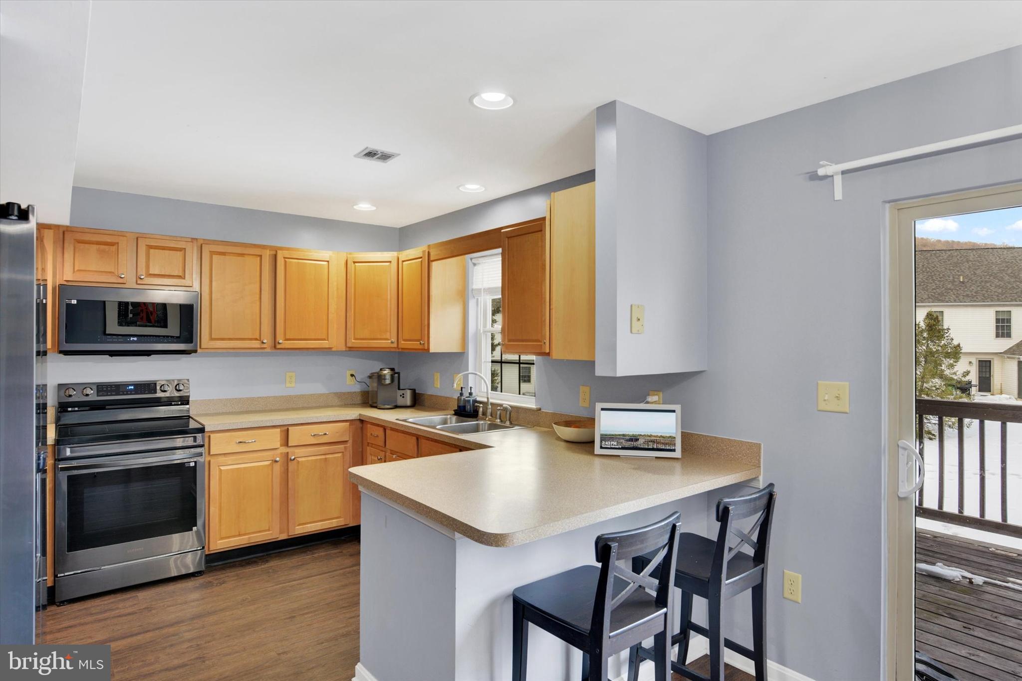 SADDLE RIDGE - Residential