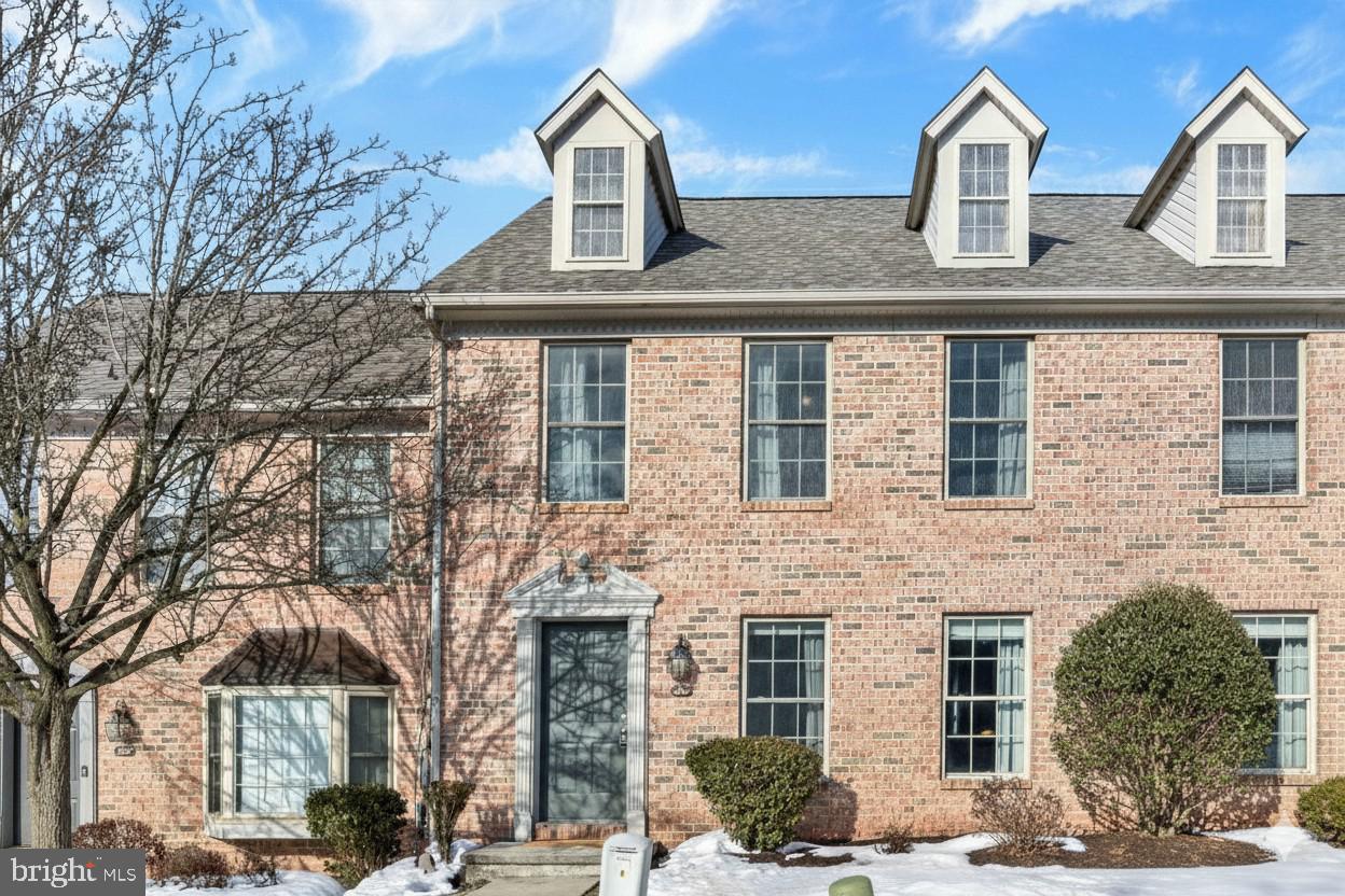 SADDLE RIDGE - Residential