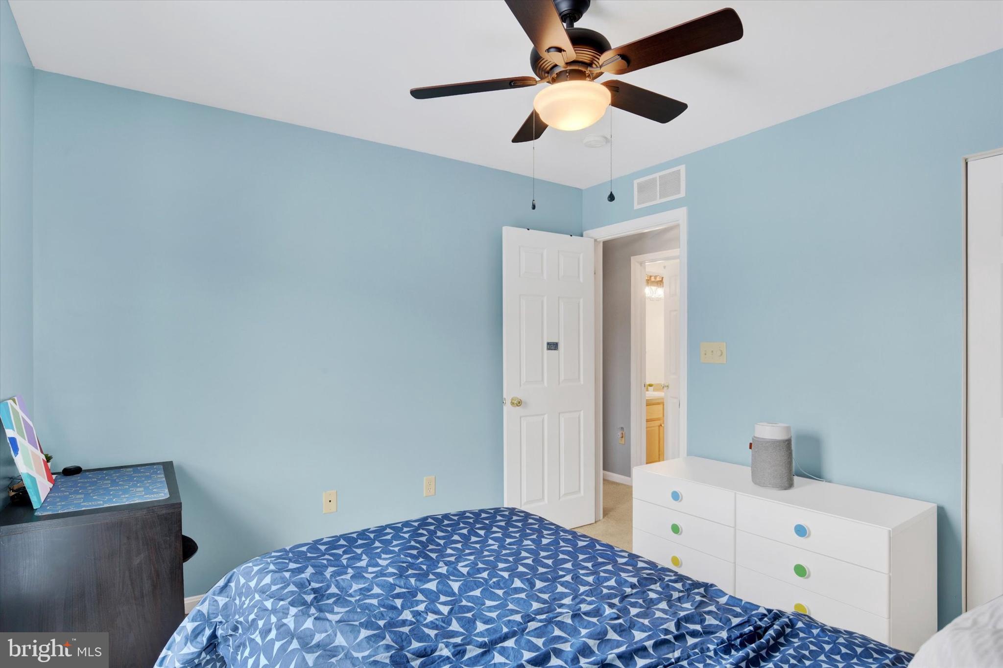 SADDLE RIDGE - Residential