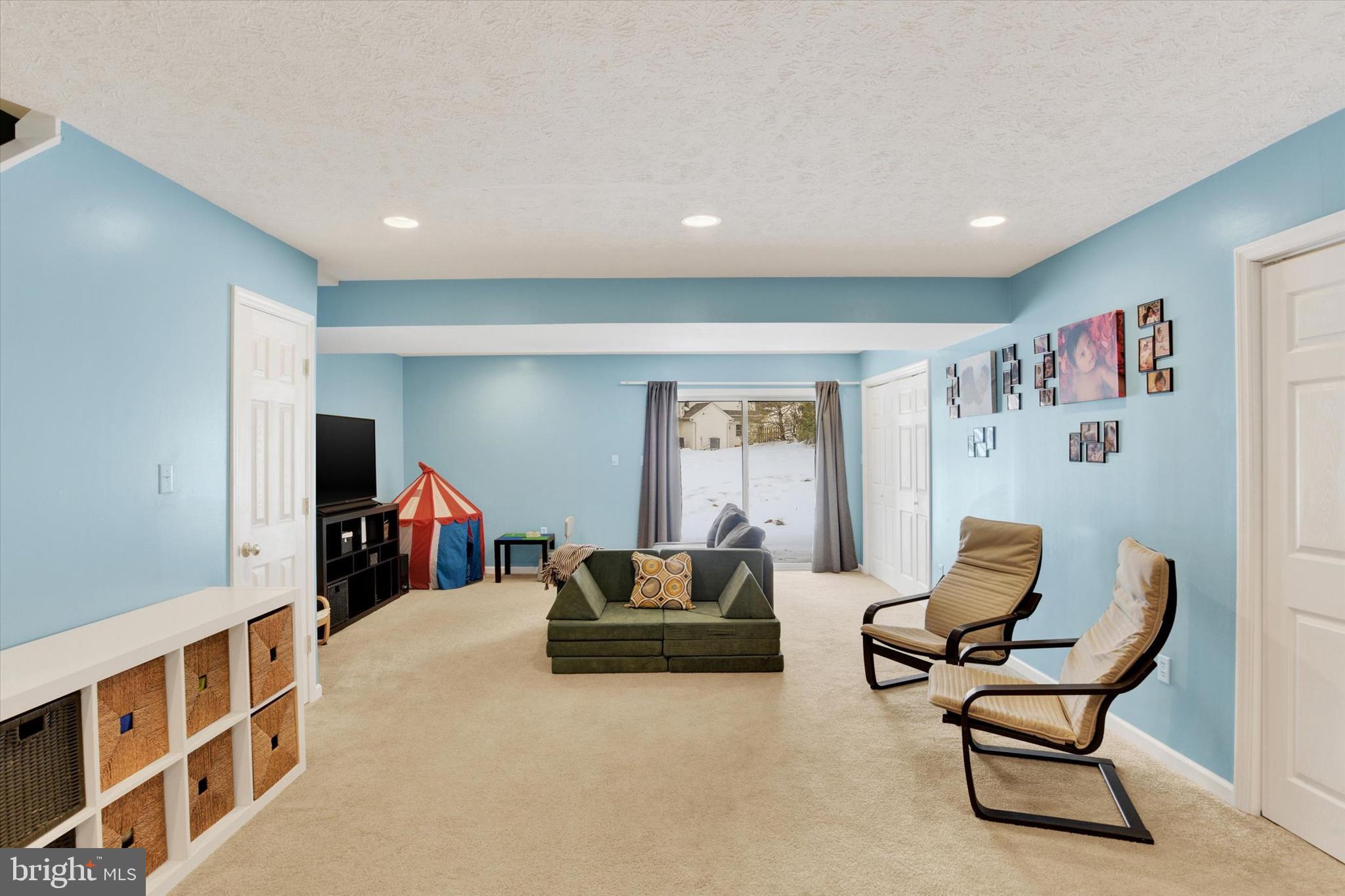 SADDLE RIDGE - Residential