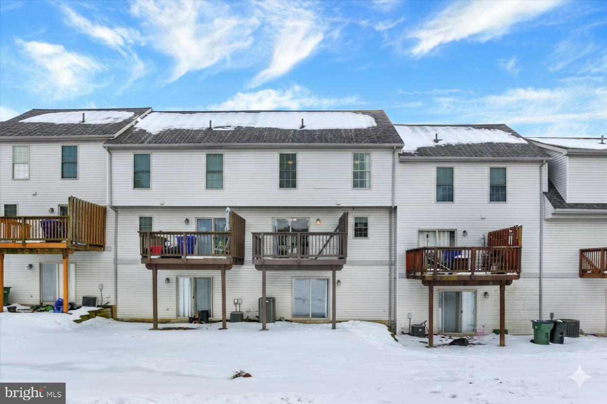 SADDLE RIDGE - Residential