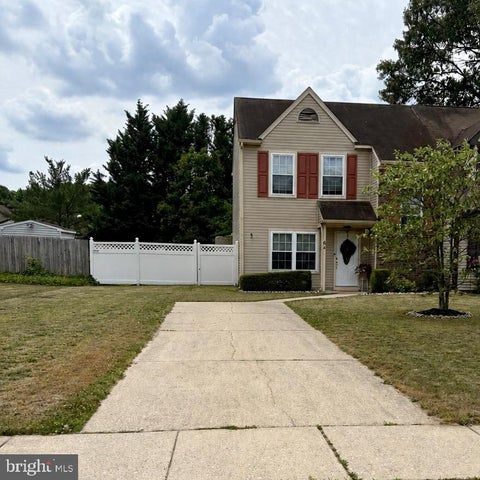 Townhouse For Sale - 6 Washington Avenue<br/> BLACKWOOD, NJ 08012