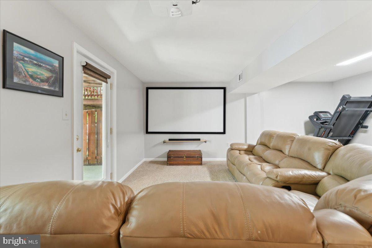 MONTCLAIR - Residential