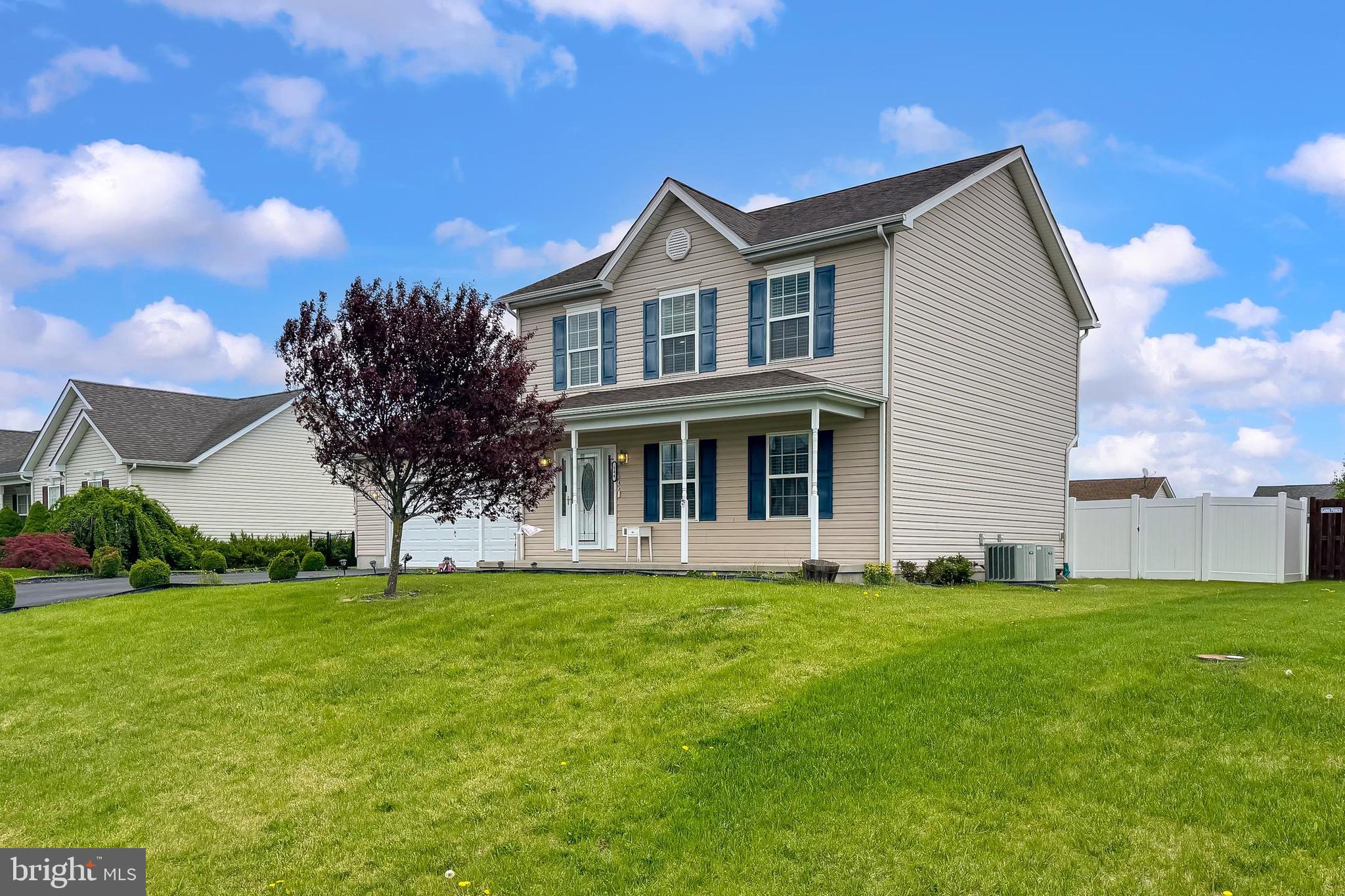 SPRING HILL - Residential