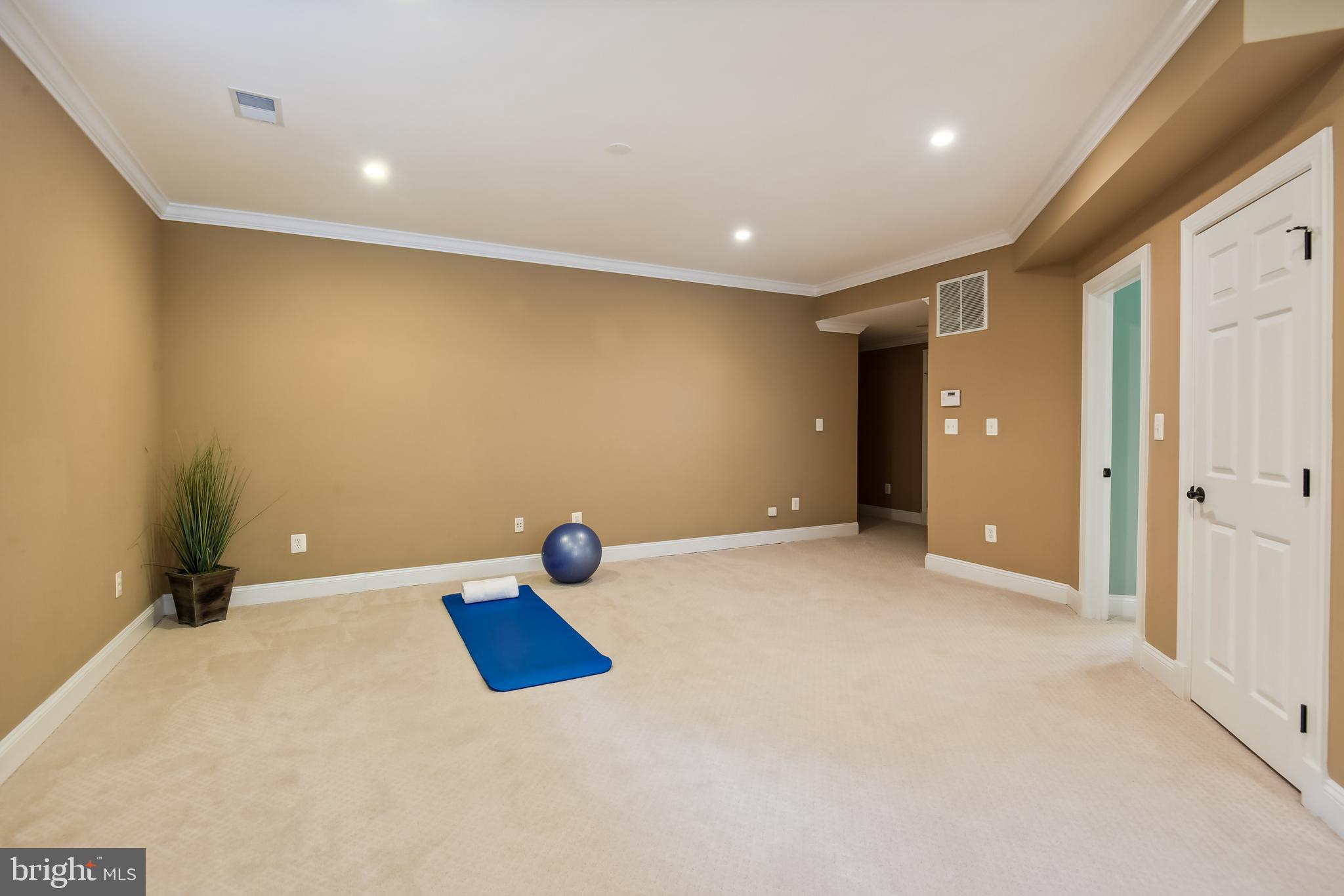 CHESTERBROOK - Residential