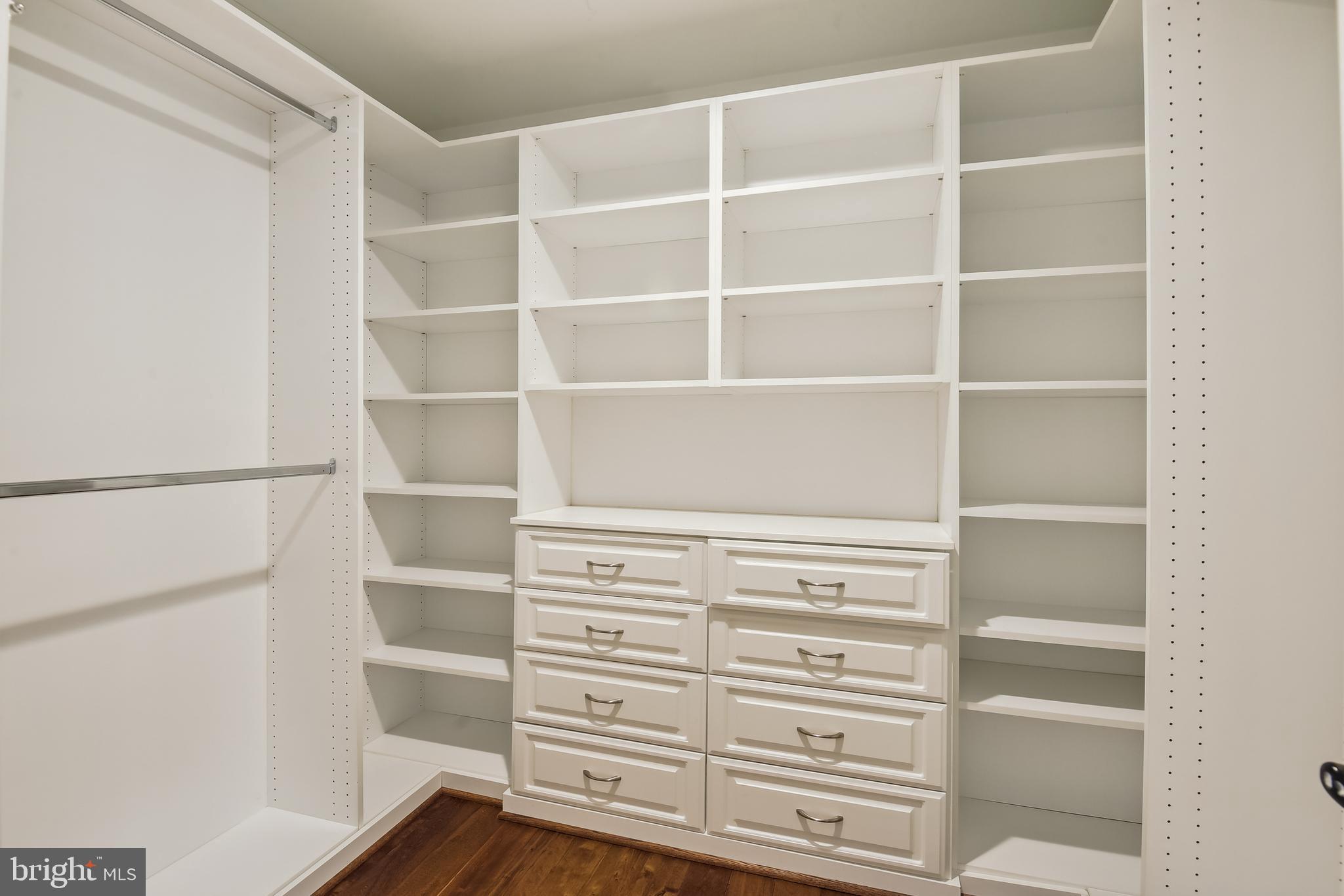 CHESTERBROOK - Residential