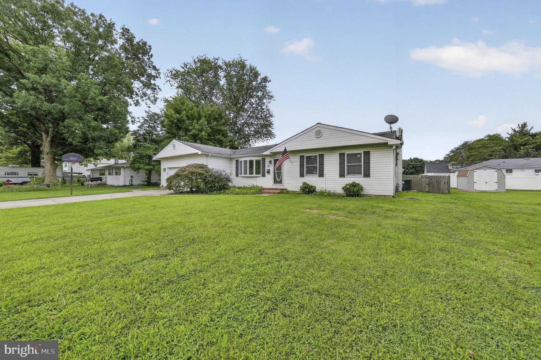 161 RIVER DRIVE AVENUE
