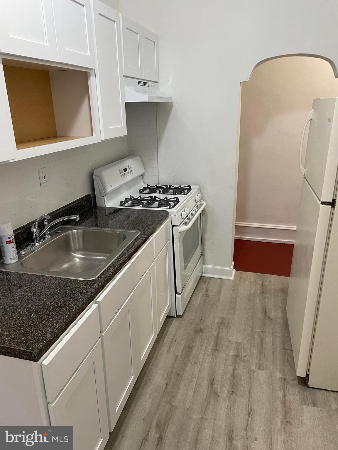 PHILADELPHIA (SOUTHWEST) - Residential Lease