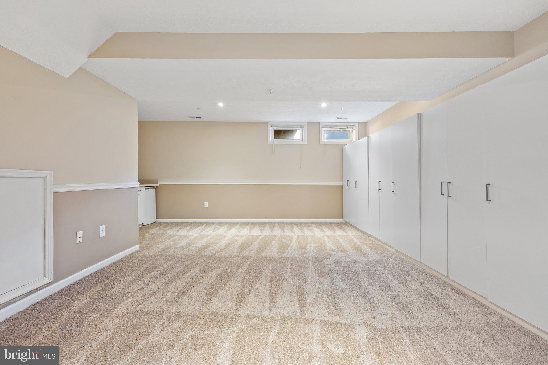 OWINGS MILLS - Residential