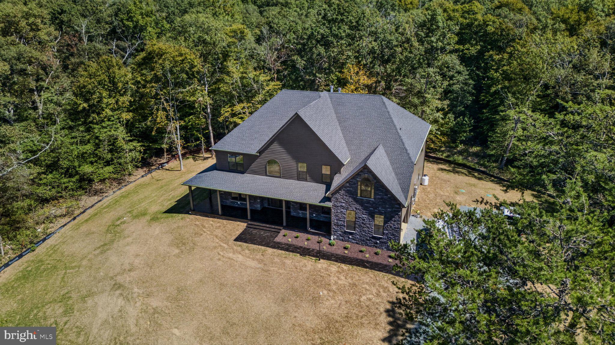 6385 PASTURE COURT
