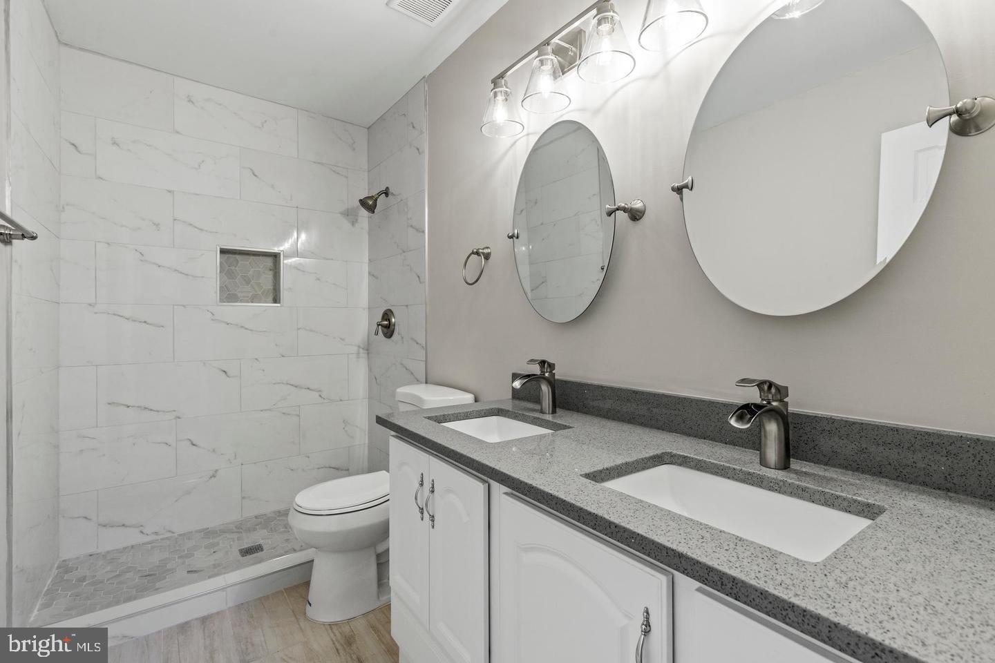 AMERICANA FAIRFAX - Residential Lease