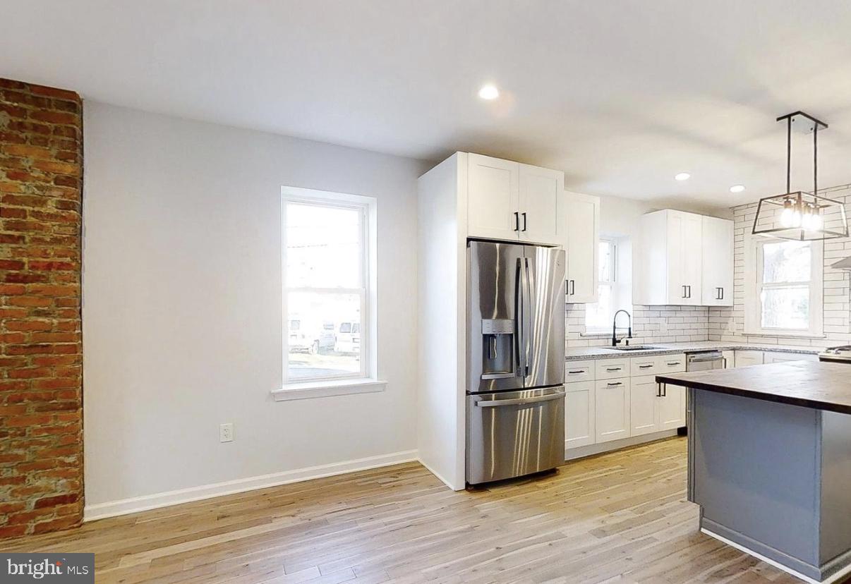 ARDMORE PARK - Residential