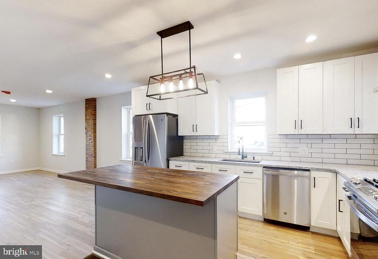 ARDMORE PARK - Residential